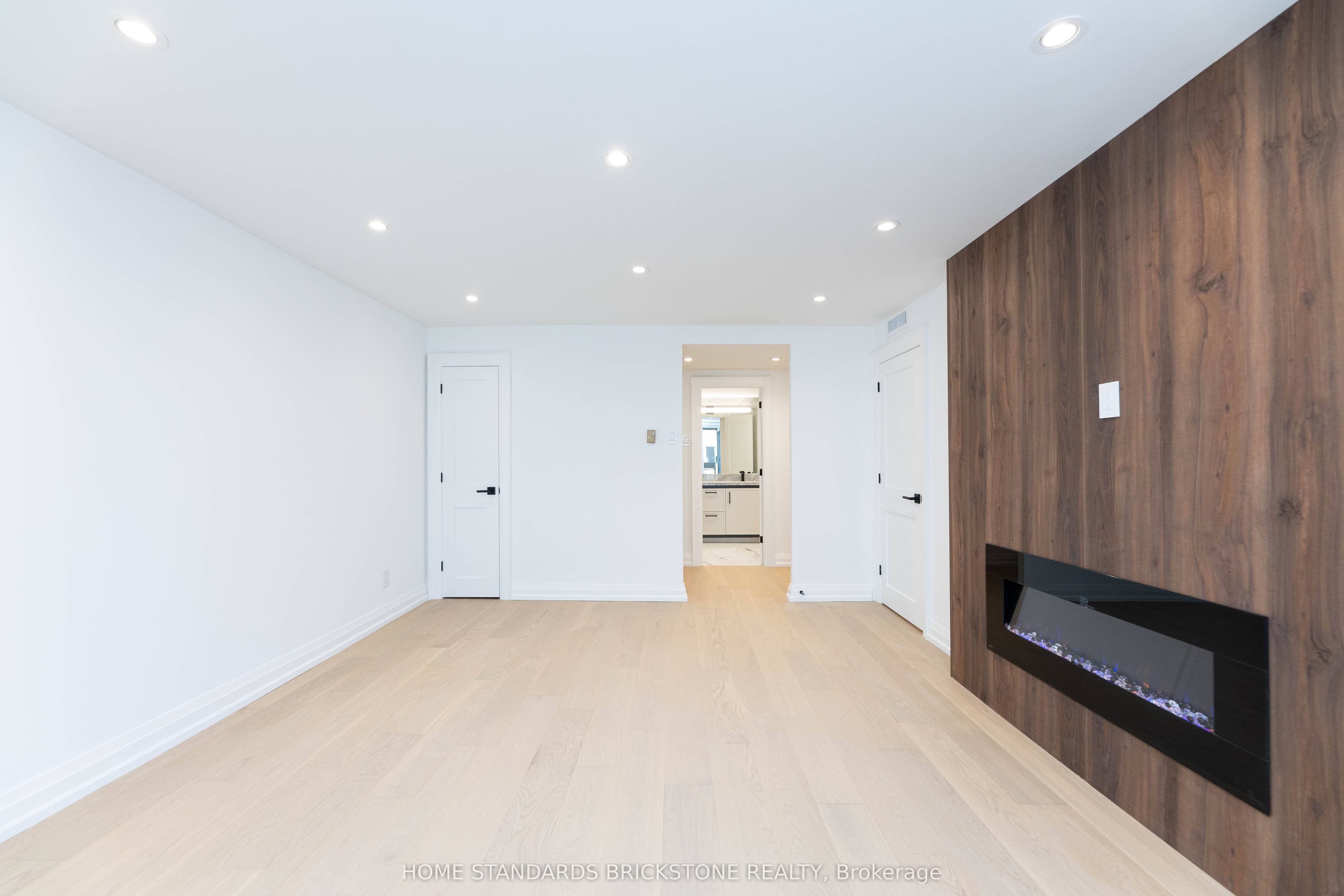 10 Alonzo Road, Toronto, ON M2R 1T5