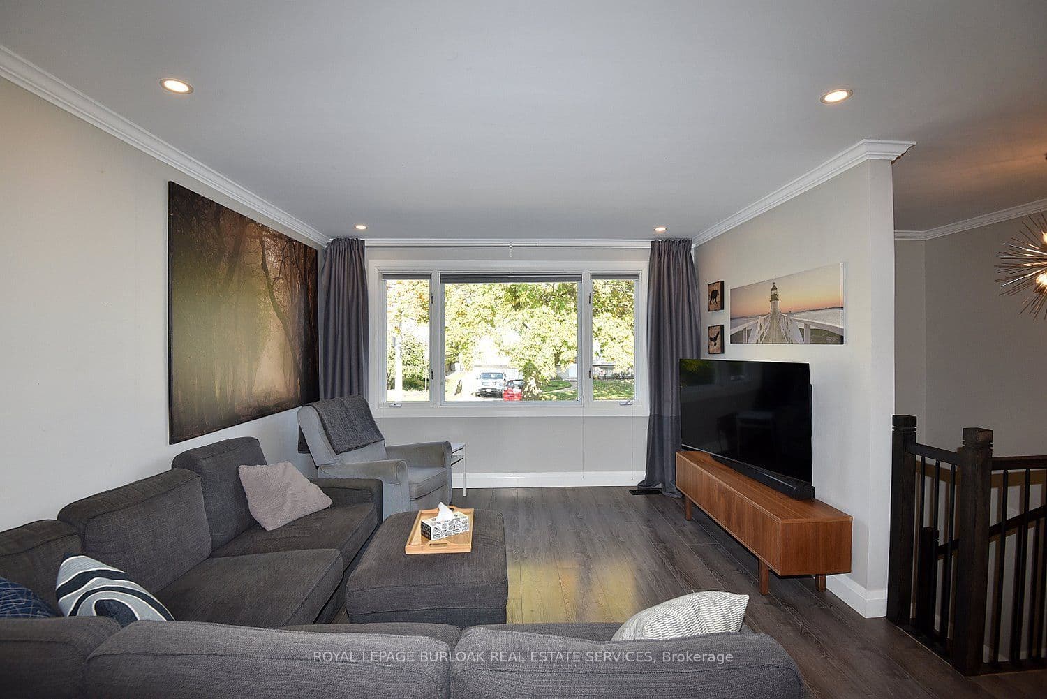 699 Castleguard Crescent, Burlington, ON L7N 2W7
