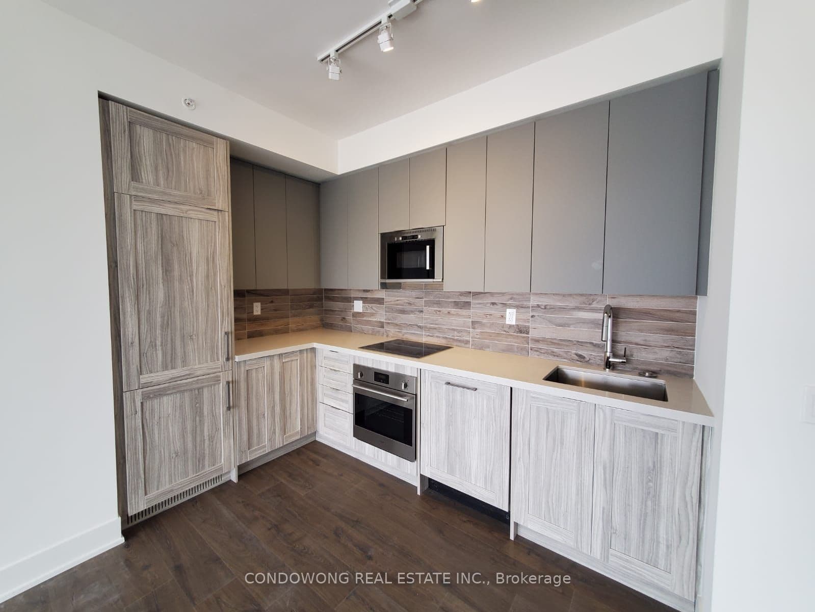 2916 Highway 7 1608, Vaughan, ON L4K 0K6