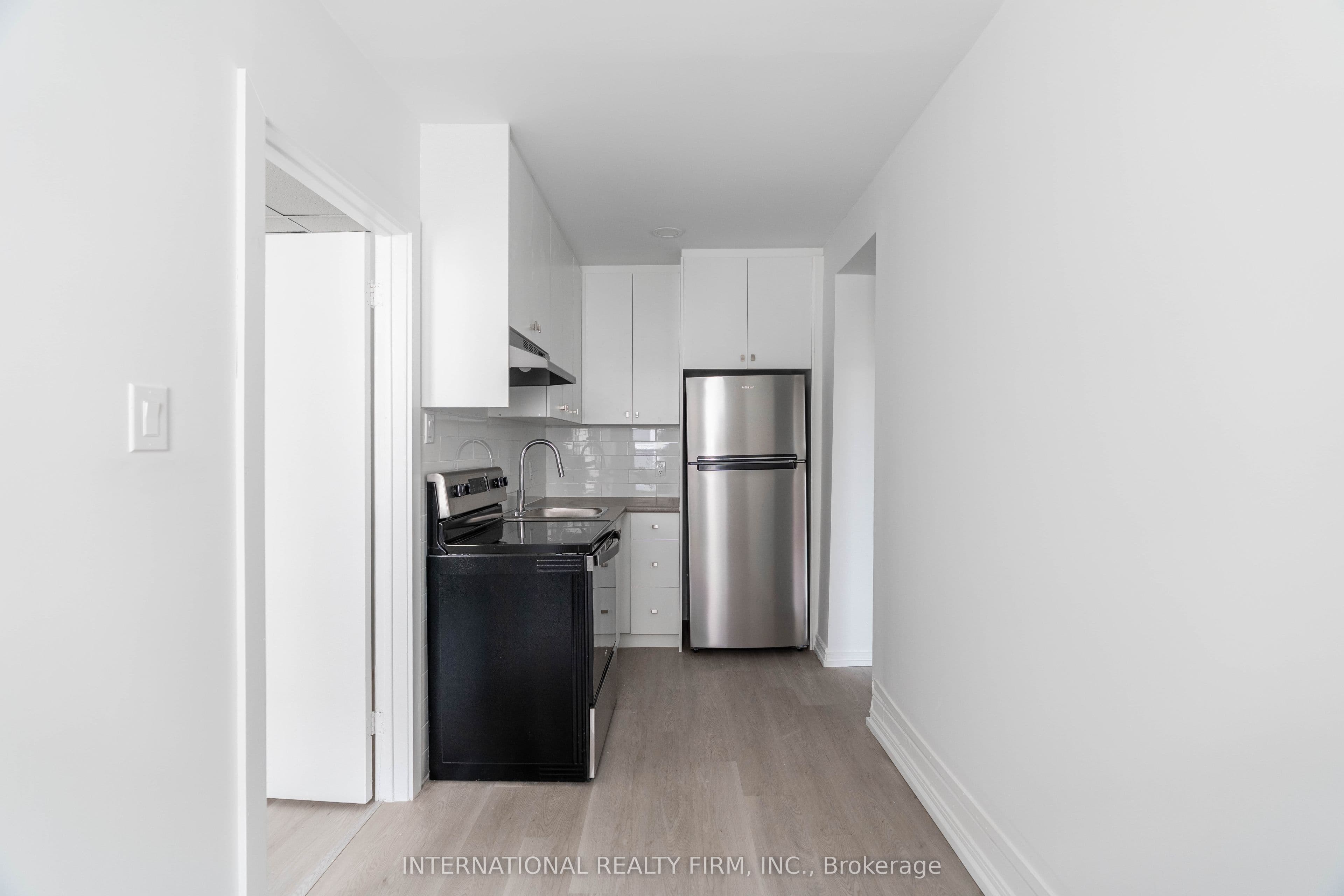 217 Hamilton Road 4, London East, ON N5Z 1P9