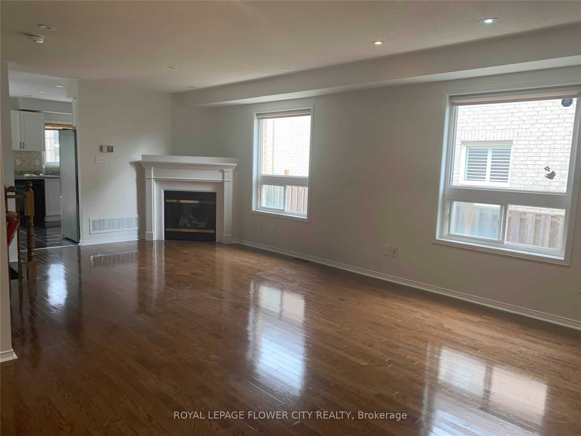 7227 Para Place Upper, Mississauga, ON L5W 1K4