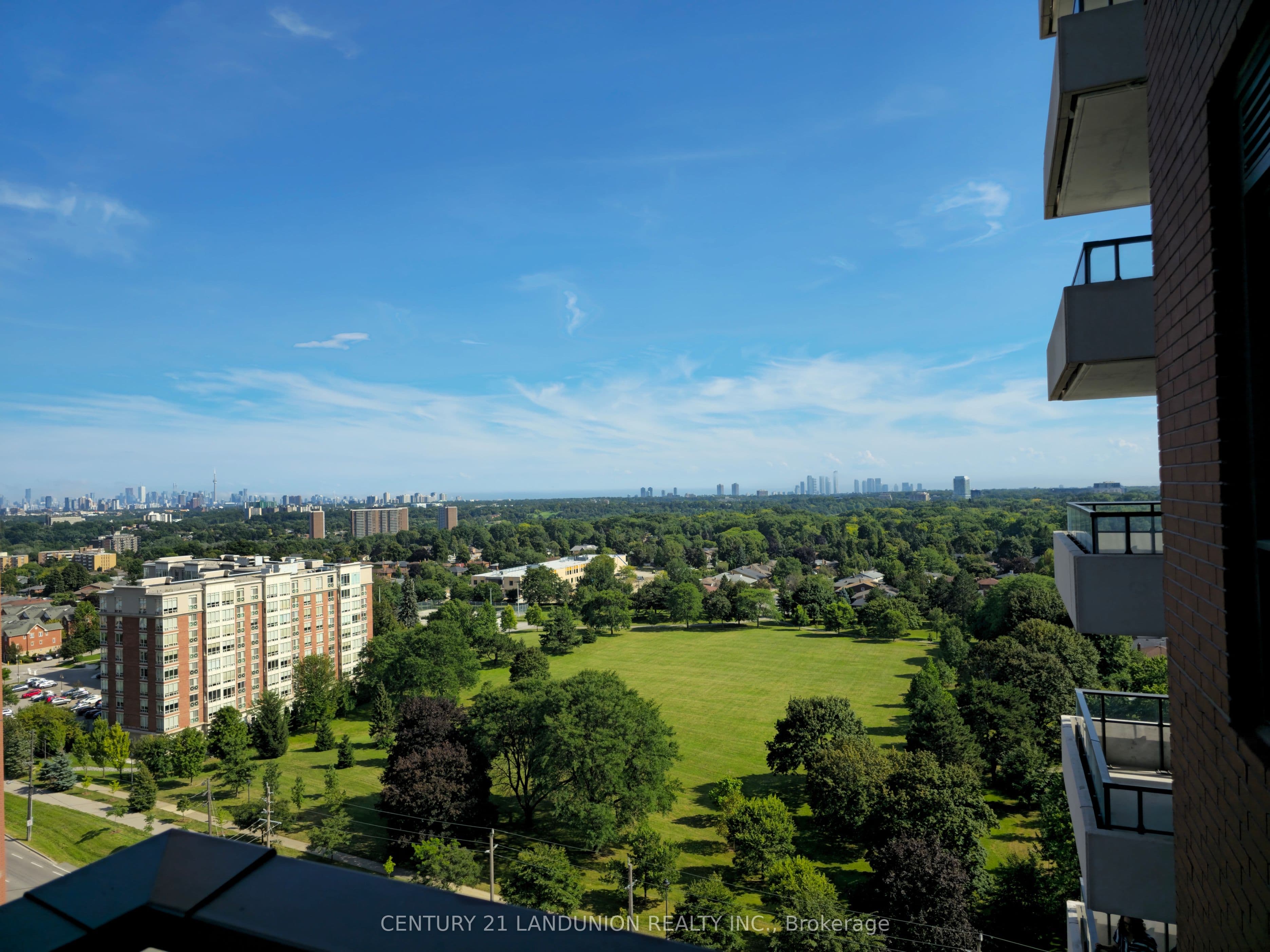 4010 Eglinton Avenue W 1312, Toronto, ON M9A 0G5