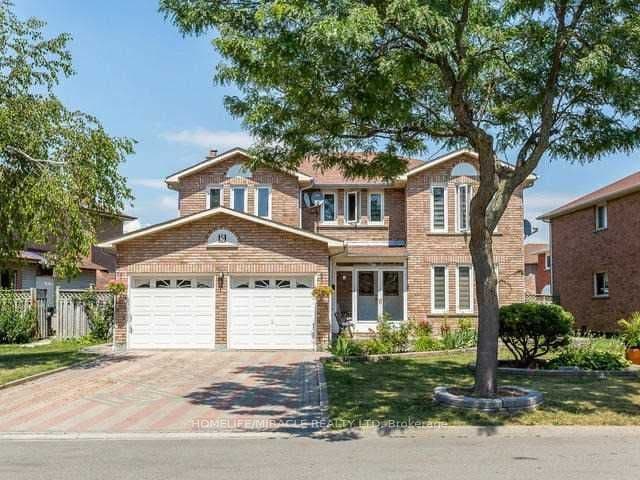 5 sugar Creek Lane, Brampton, ON L6W 3X8