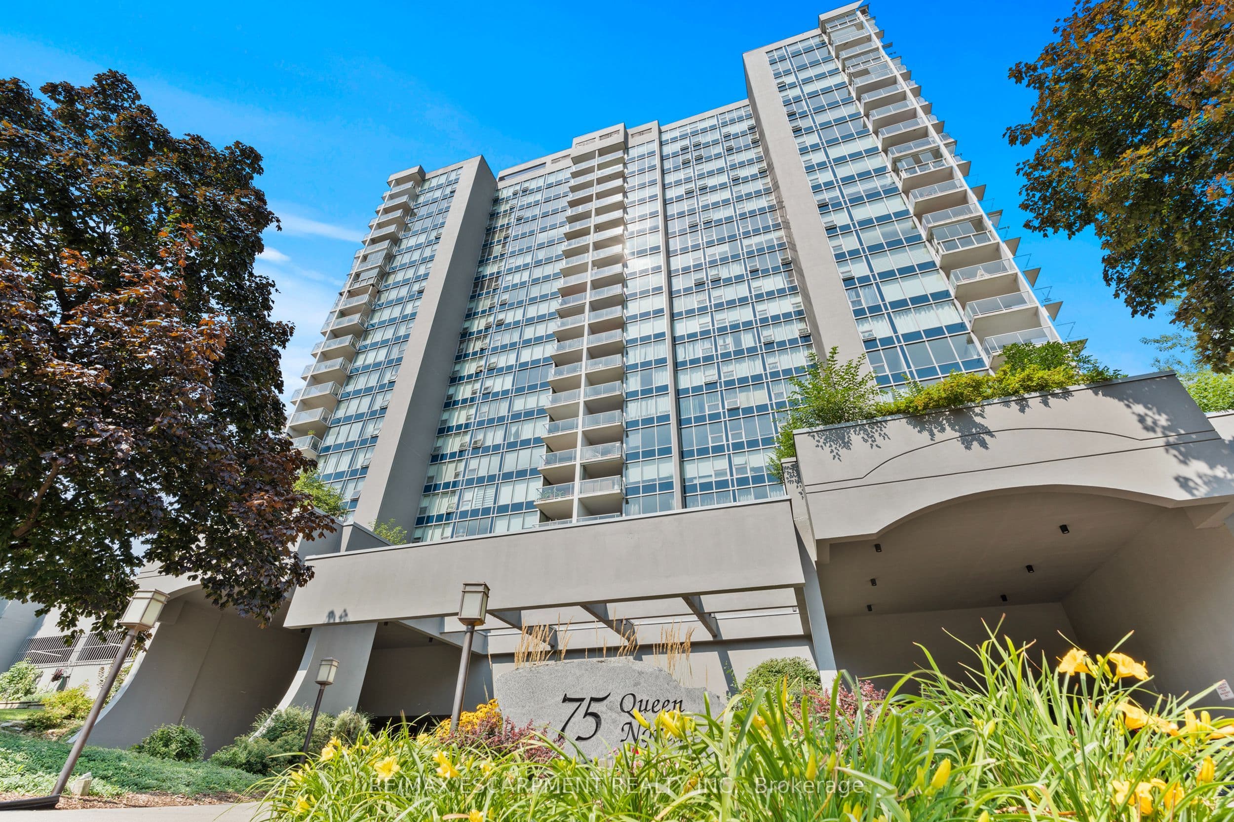 75 Queen Street N 2206, Hamilton, ON L8R 3J3