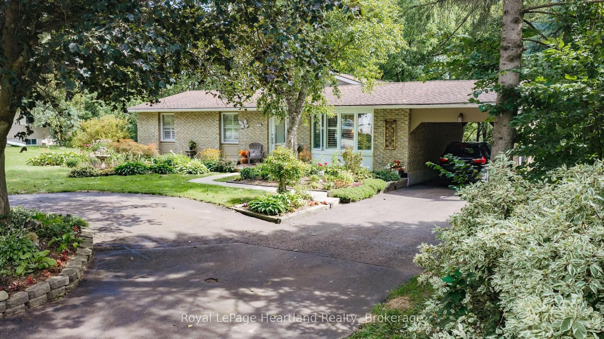 138 Victoria Terrace, Central Huron, ON N0M 1L0
