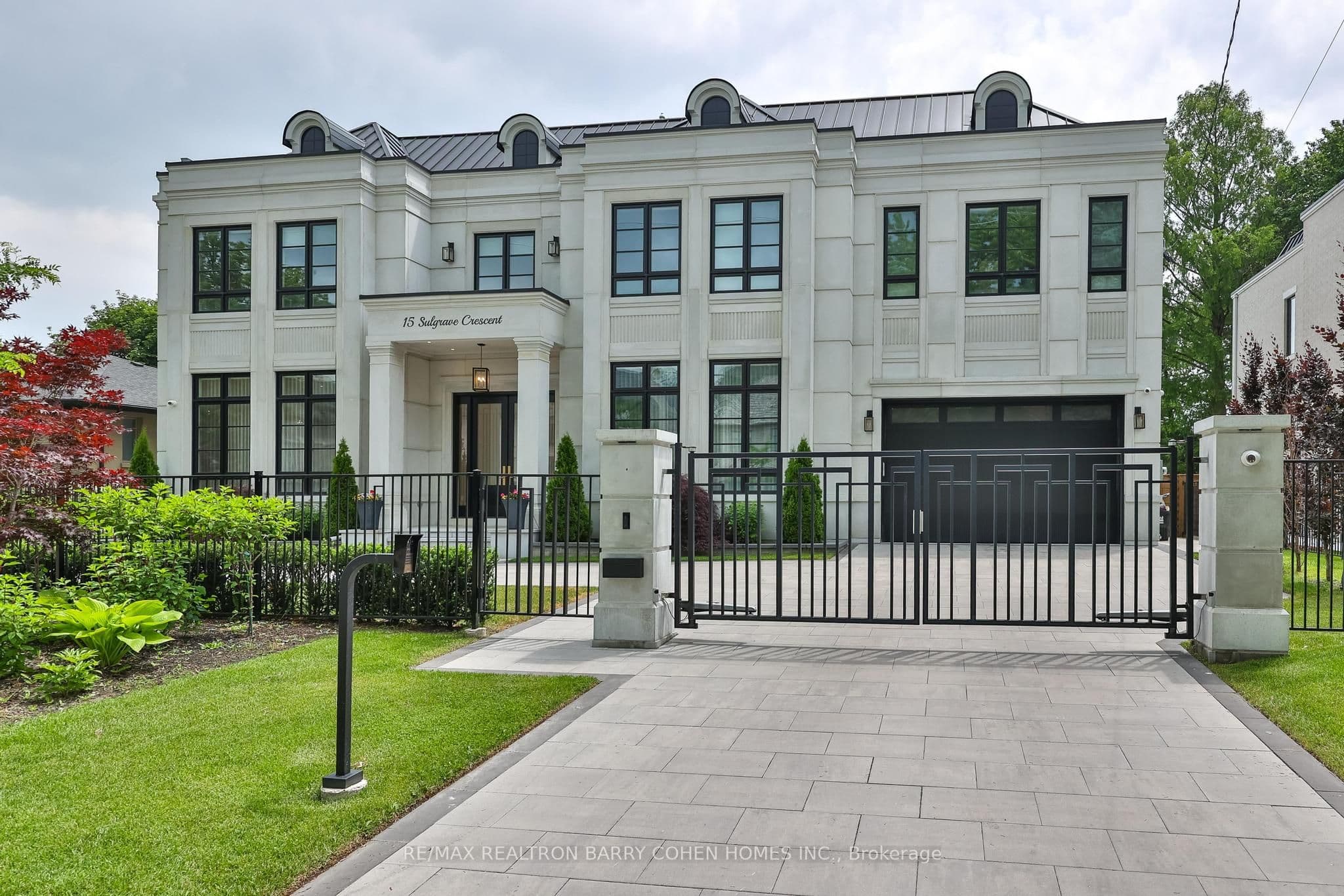 15 Sulgrave Crescent, Toronto, ON M2L 1W5