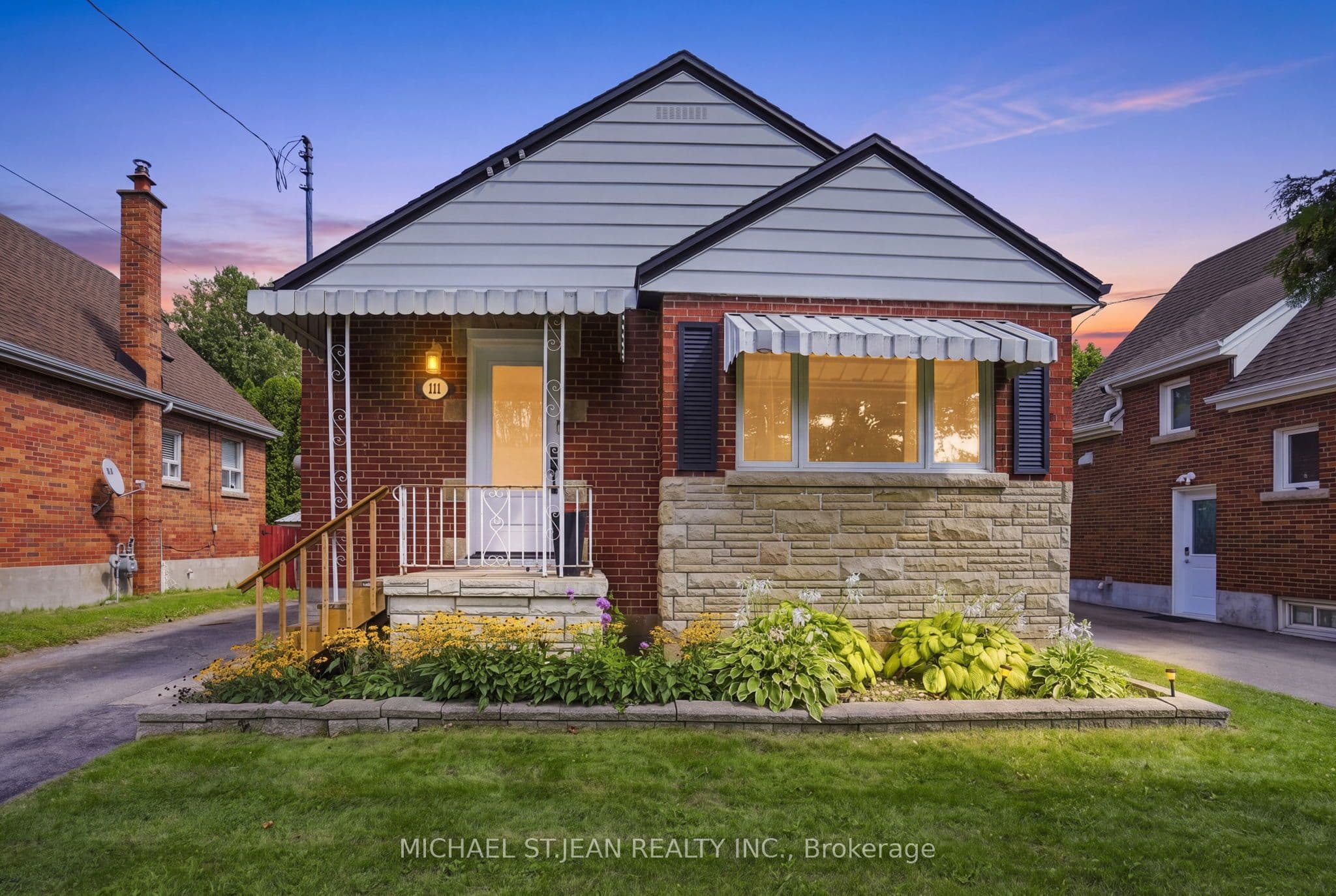 111 Sharon Avenue, Hamilton, ON L8T 1E4