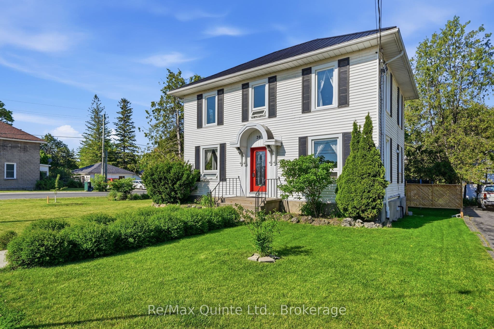 39 Trent Street N, Quinte West, ON K0K 2C0