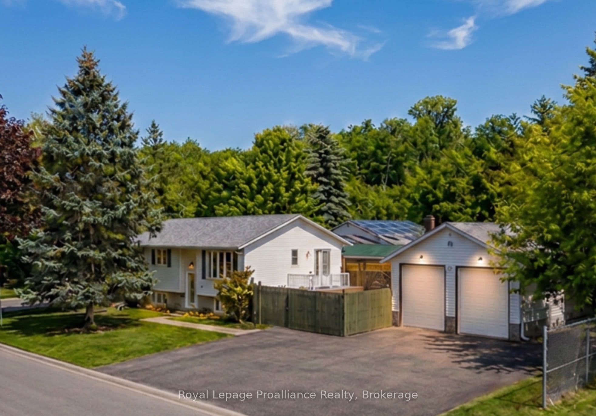 115 Nicholas Street, Quinte West, ON K8V 6E8