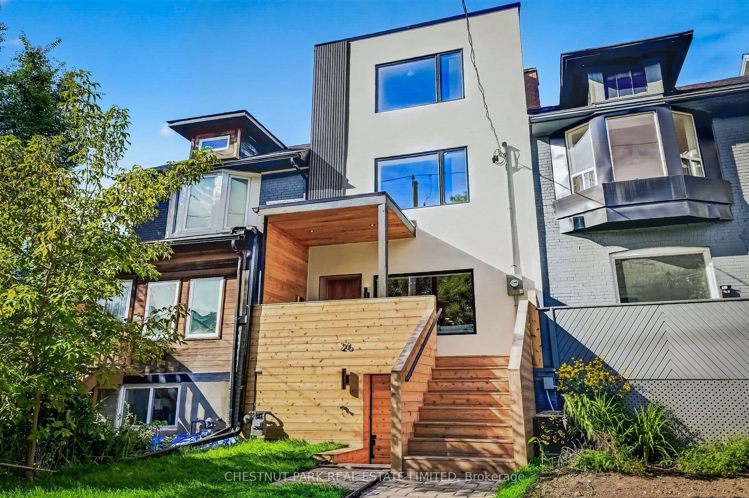 26 Caroline Avenue, Toronto, ON M4M 2X7