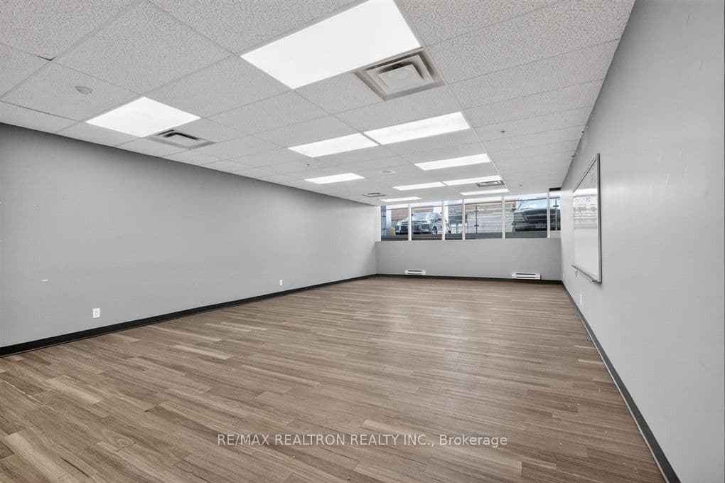 685 Sheppard Avenue E G02, Toronto, ON M2K 1B6