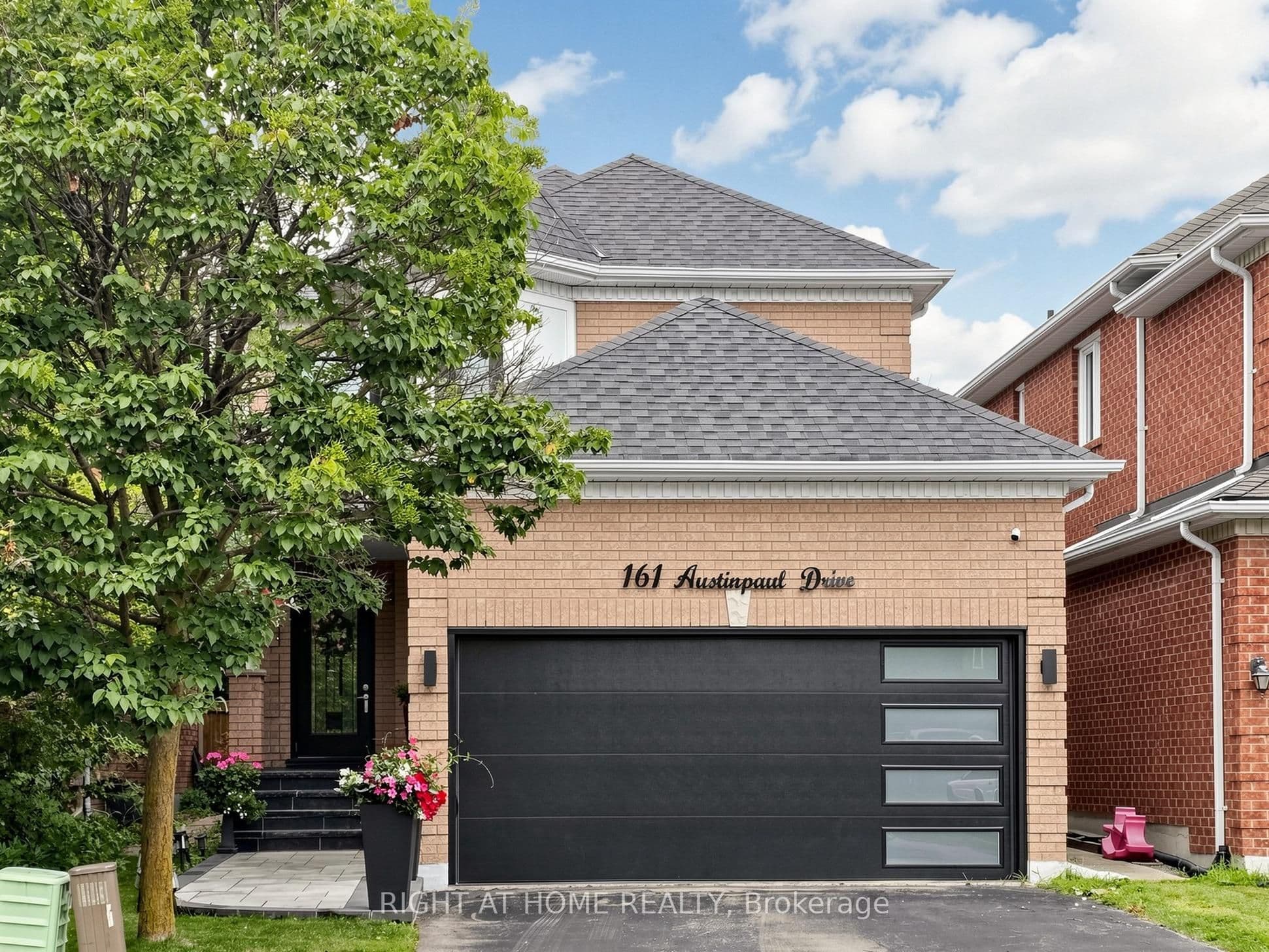 161 Austin paul Drive N, Newmarket, ON L3X 2K6