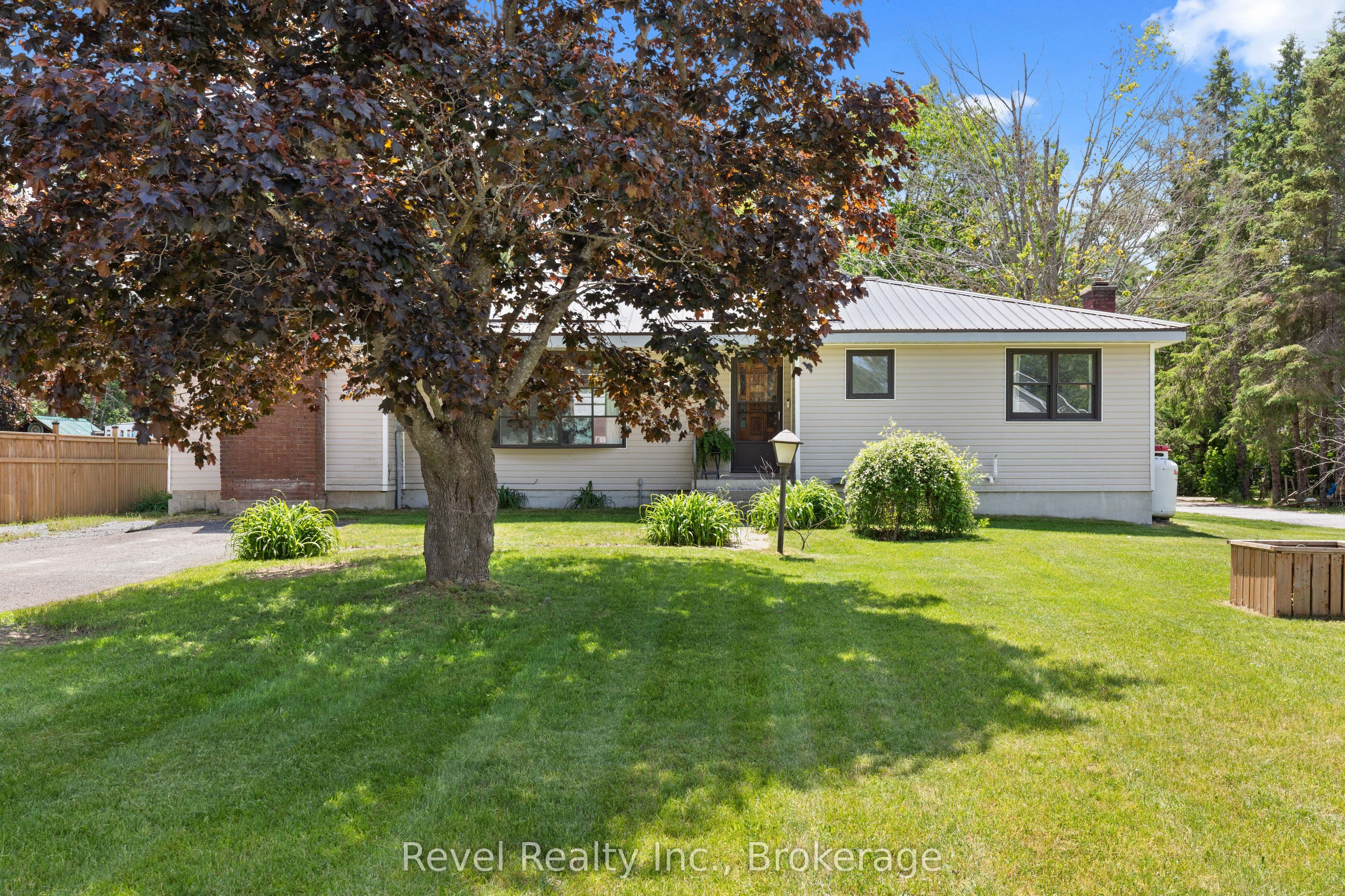 101 Bolsover Road, Kawartha Lakes, ON K0M 1B0