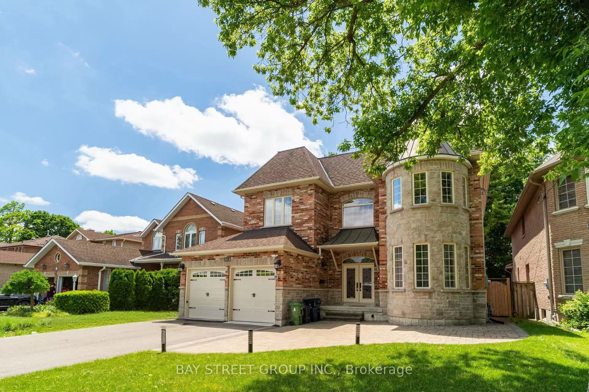 24 Murray Avenue, Toronto, ON M1S 2A2