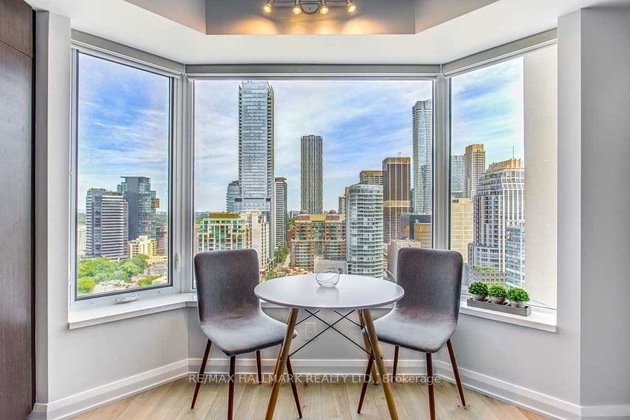 155 Yorkville Avenue 2307, Toronto, ON M5R 1C4