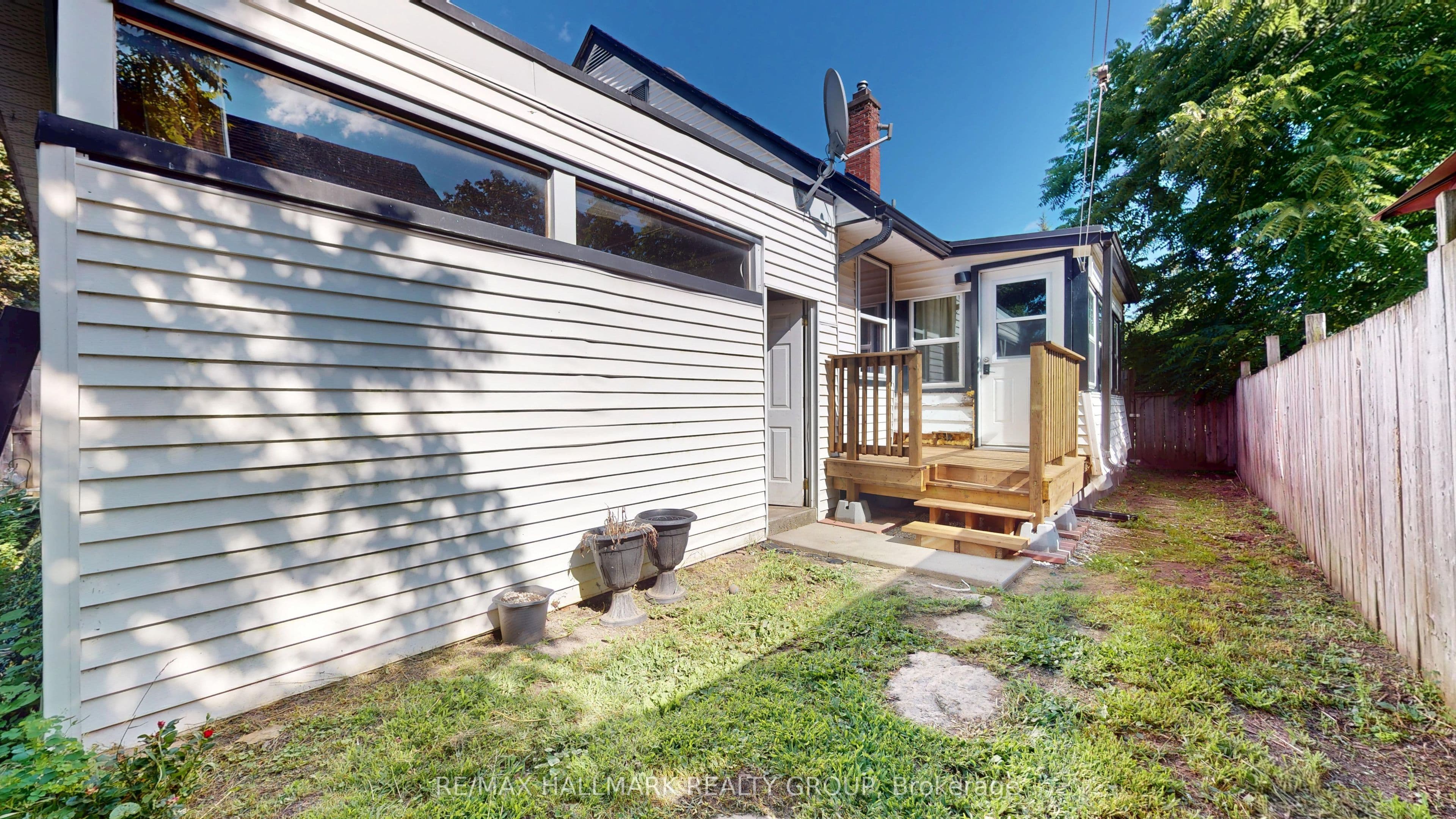 4 King Street, Cornwall, ON K6J 1J8