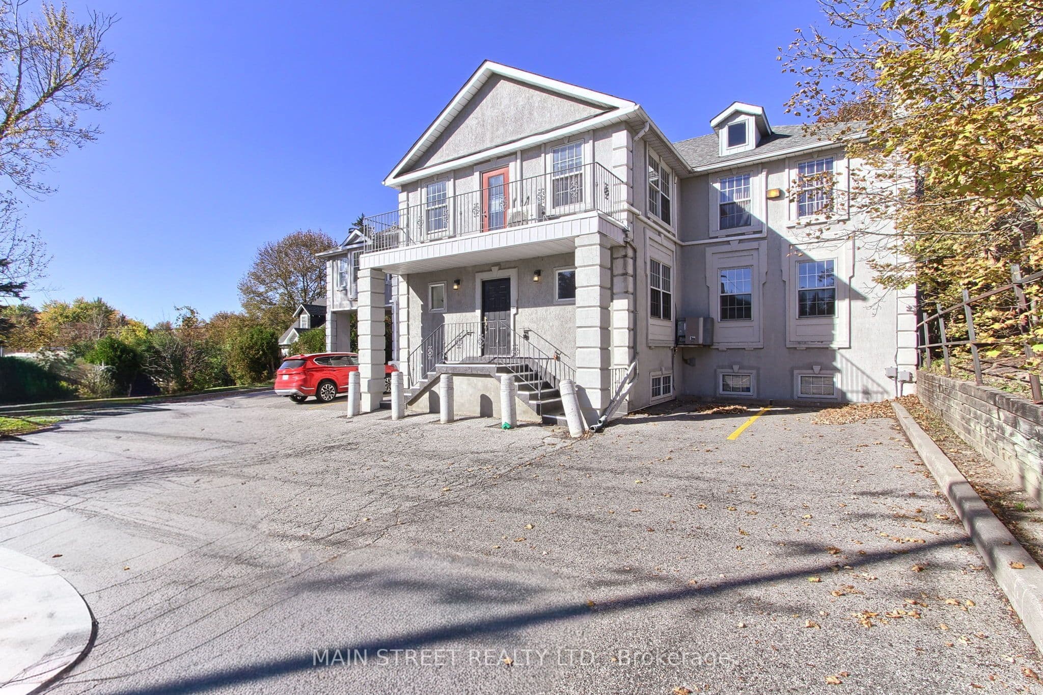 227 Eagle Street 200 (Lower), Newmarket, ON L3Y 1J8
