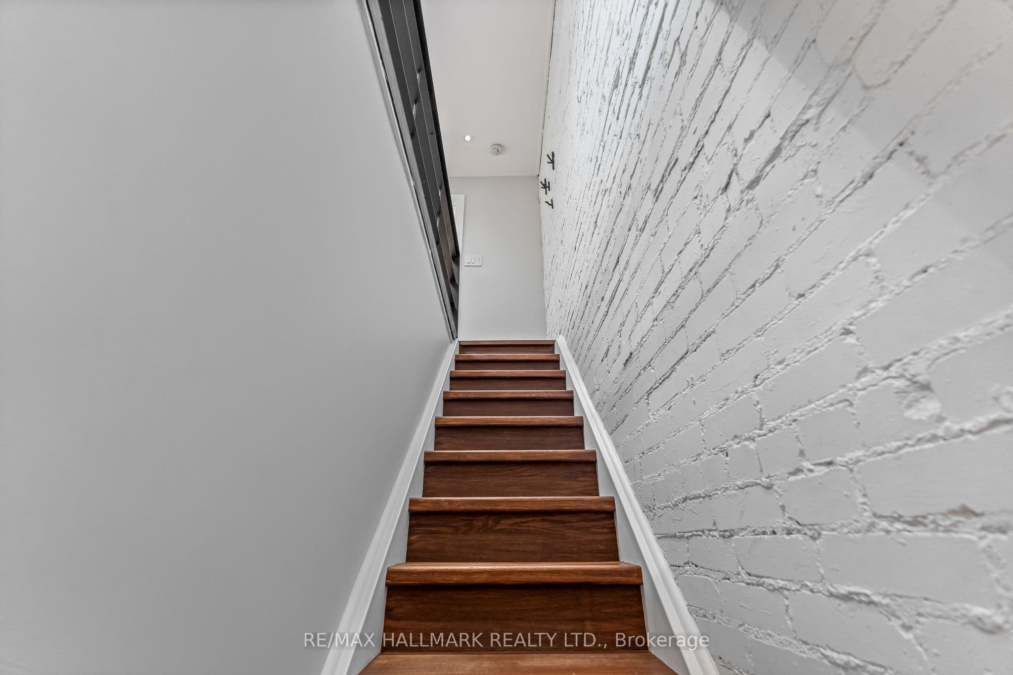 229 Kingston Road Upper, Toronto, ON M4L 1T5