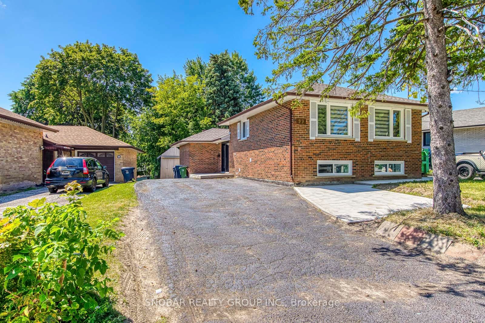 99 Jeffcoat Drive, Toronto, ON M9W 3B9