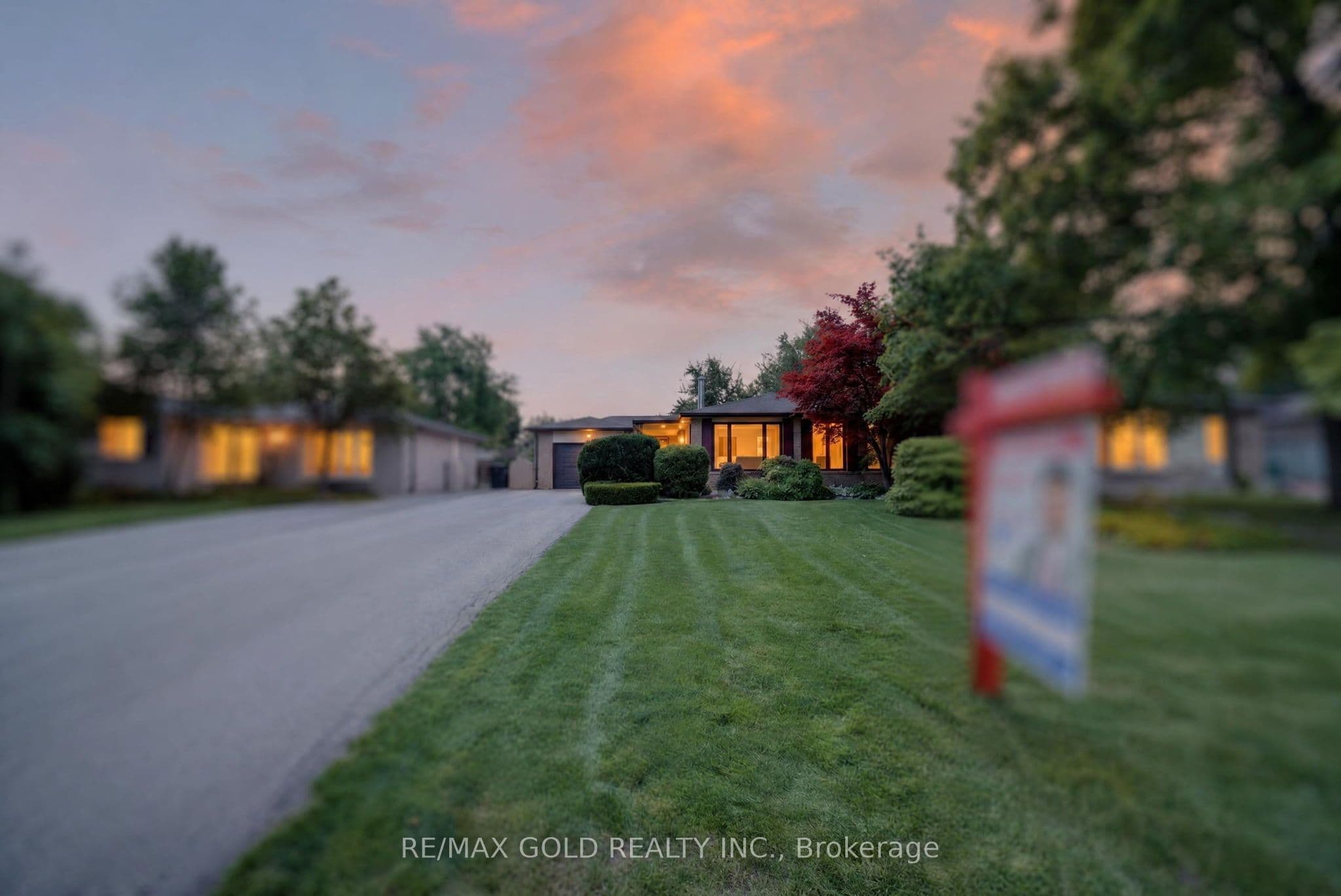 25 Drayton Crescent, Brampton, ON L6T 3G6