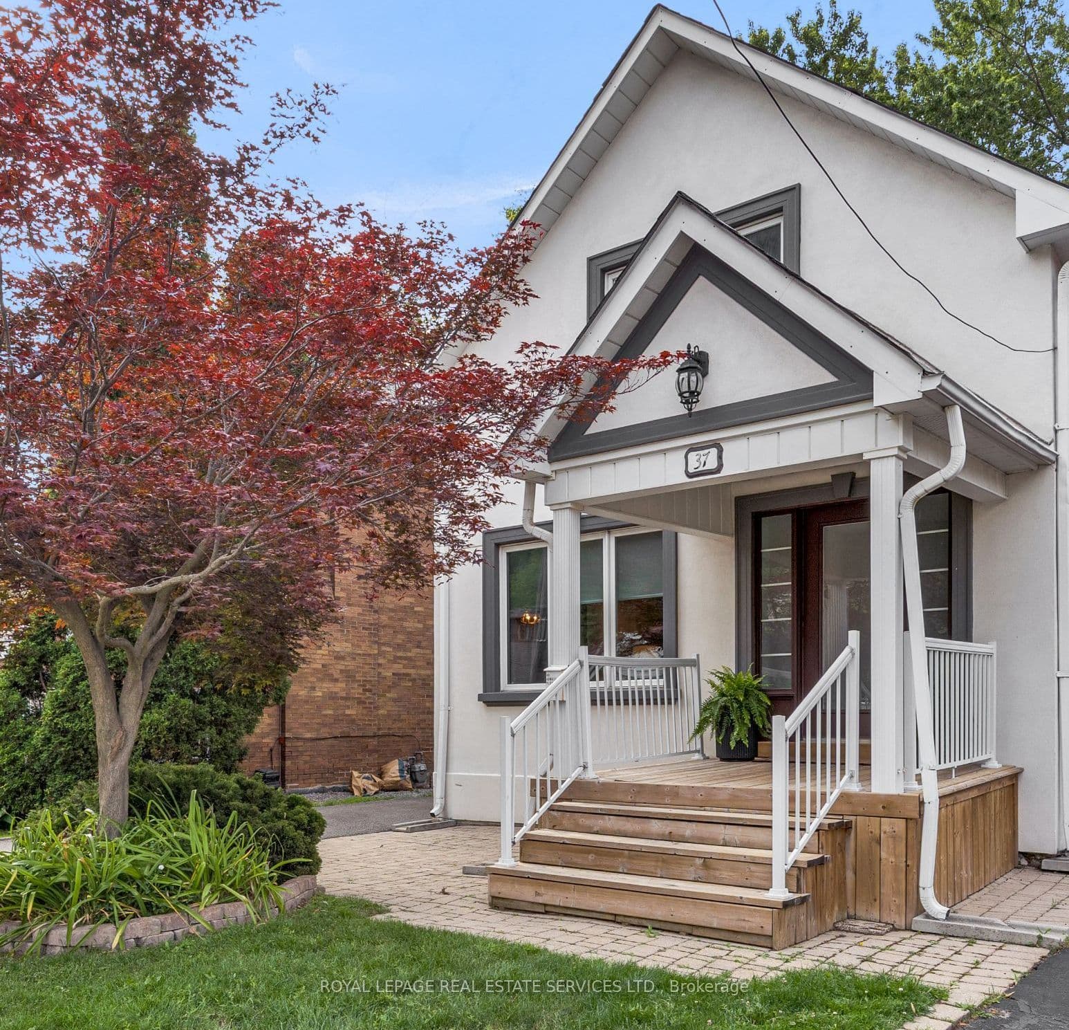 37 Johnston Avenue, Toronto, ON M2N 1G9
