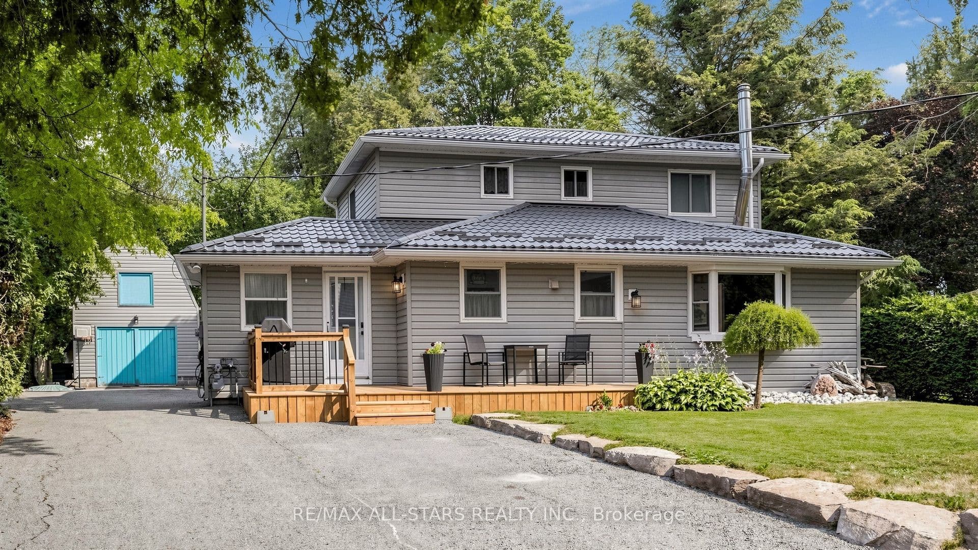 28 Florence Drive, Georgina, ON L0E 1N0