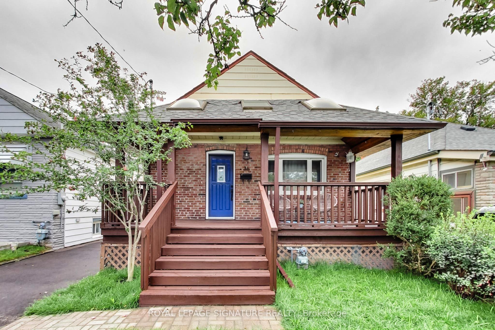 36 Criscoe Street, Toronto, ON M6N 3Y9
