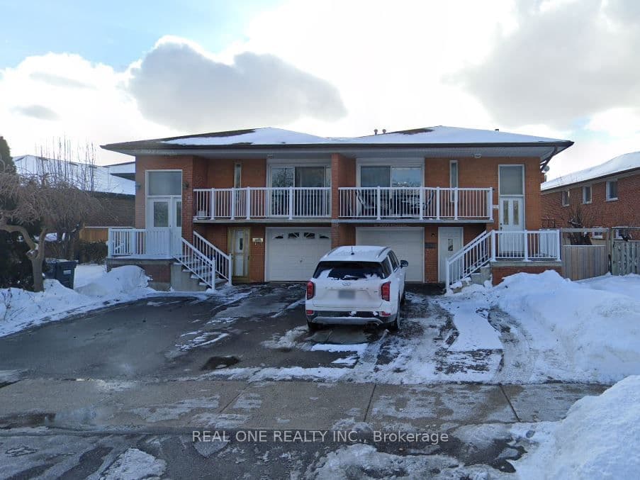 3622 Molly Avenue, Mississauga, ON L5A 3M5