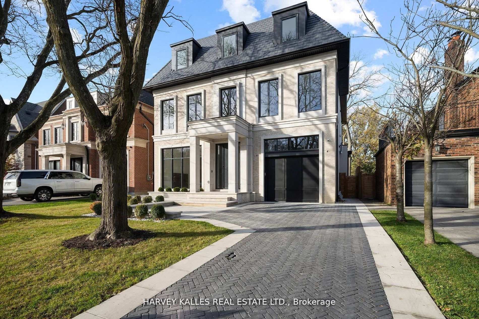 370 Glengrove Avenue W, Toronto, ON M5N 1W5