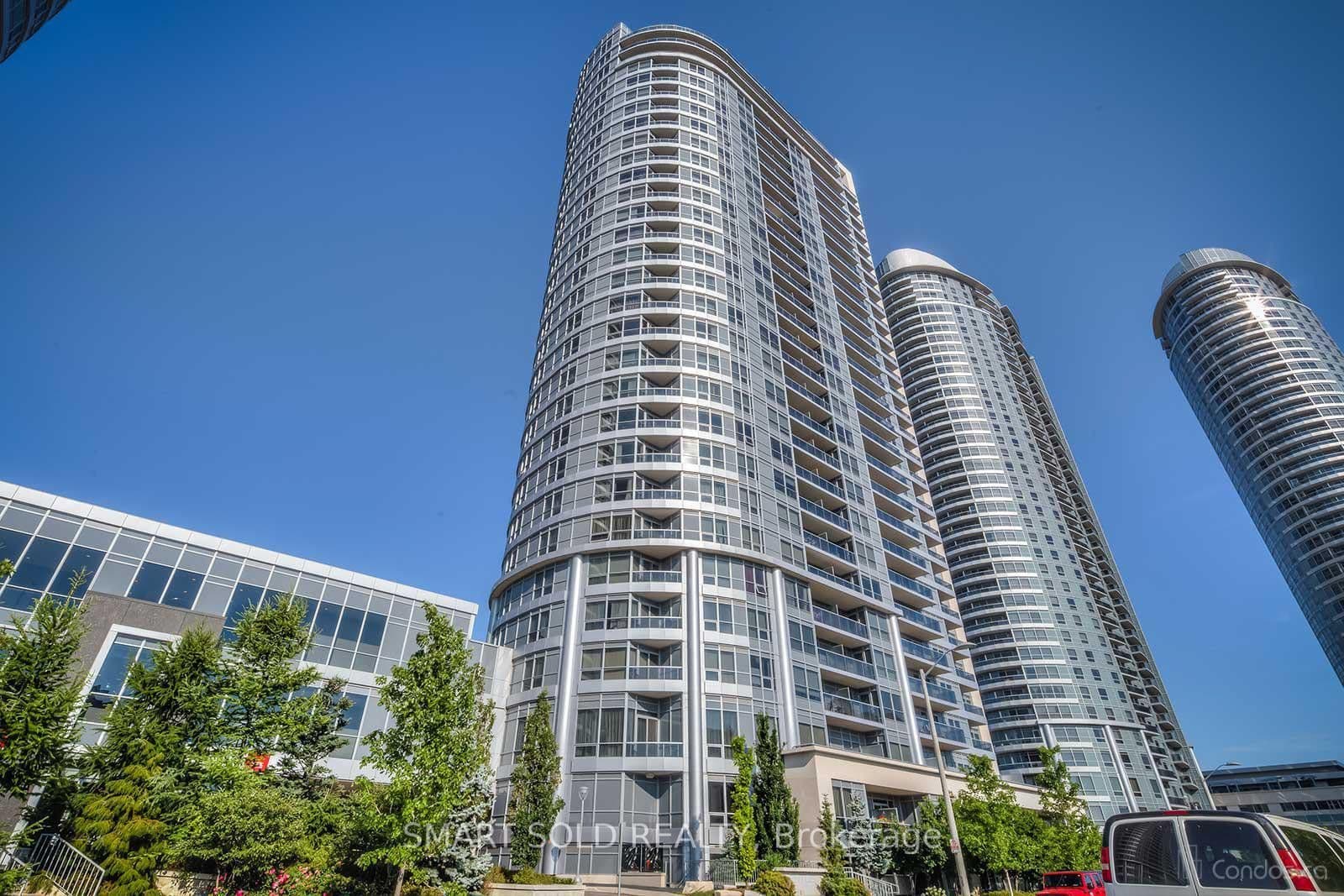 181 Village Green Square 1621, Toronto, ON M1S 0K6