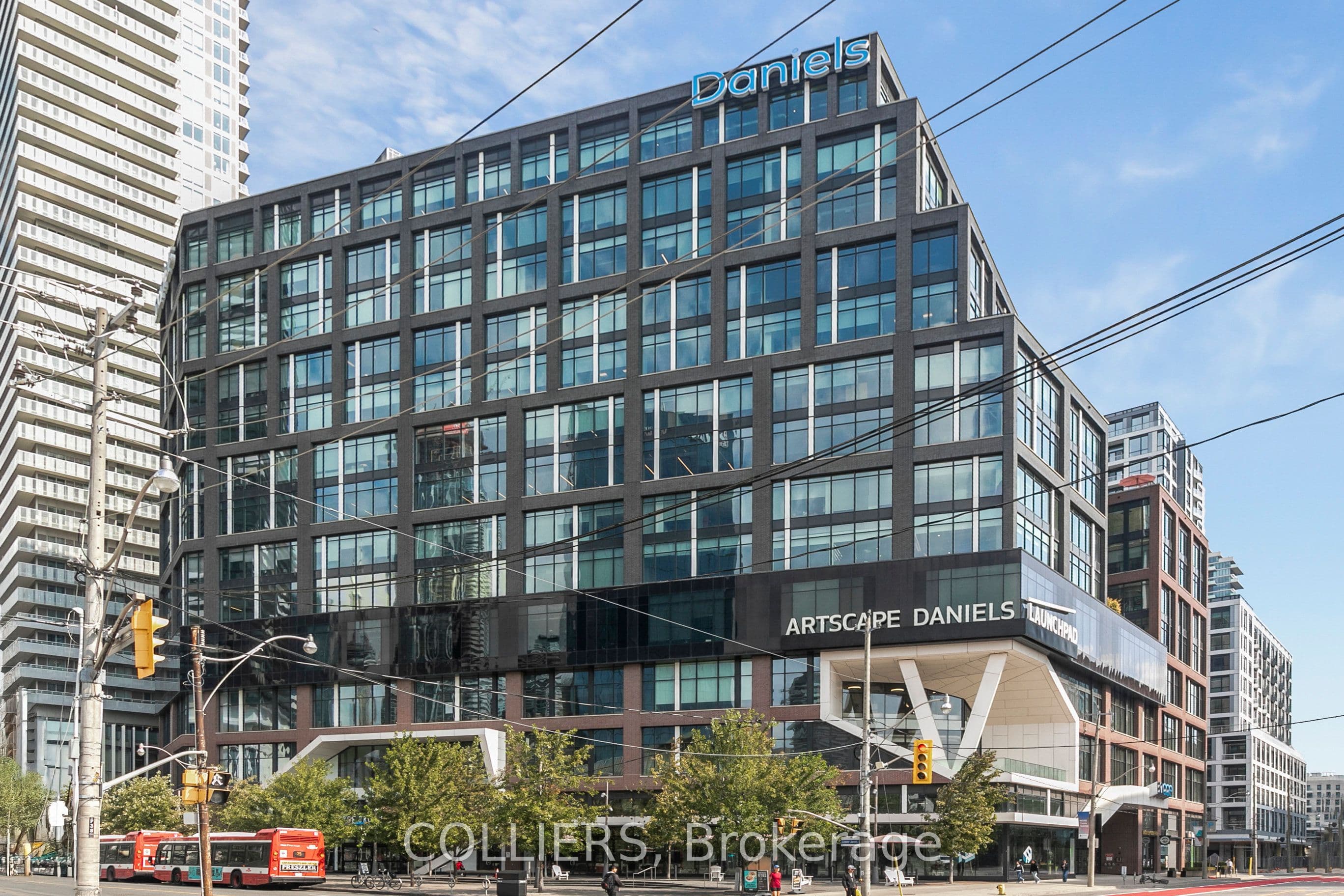 130 Queens Quay E 1304, Toronto, ON M5A 3Y5