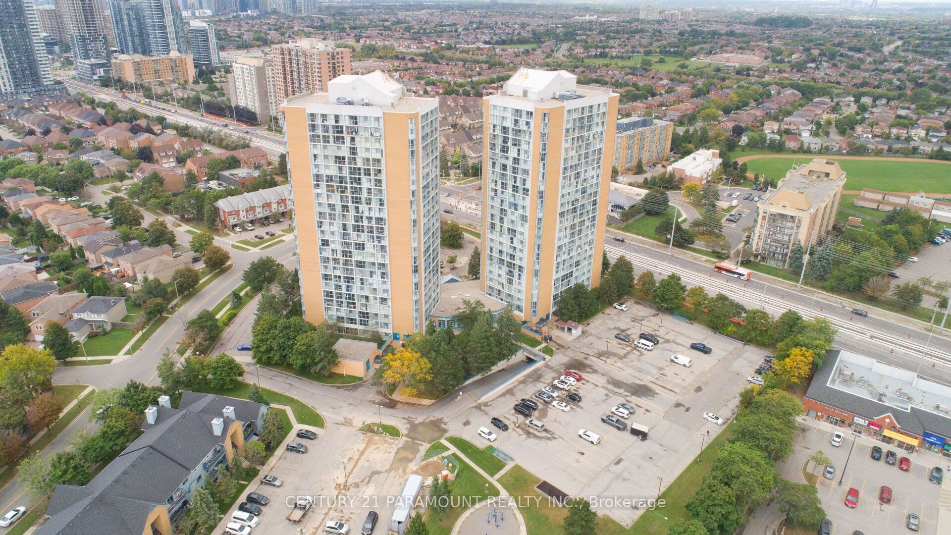 35 Trailwood Drive SW 1116, Mississauga, ON L4Z 3L6