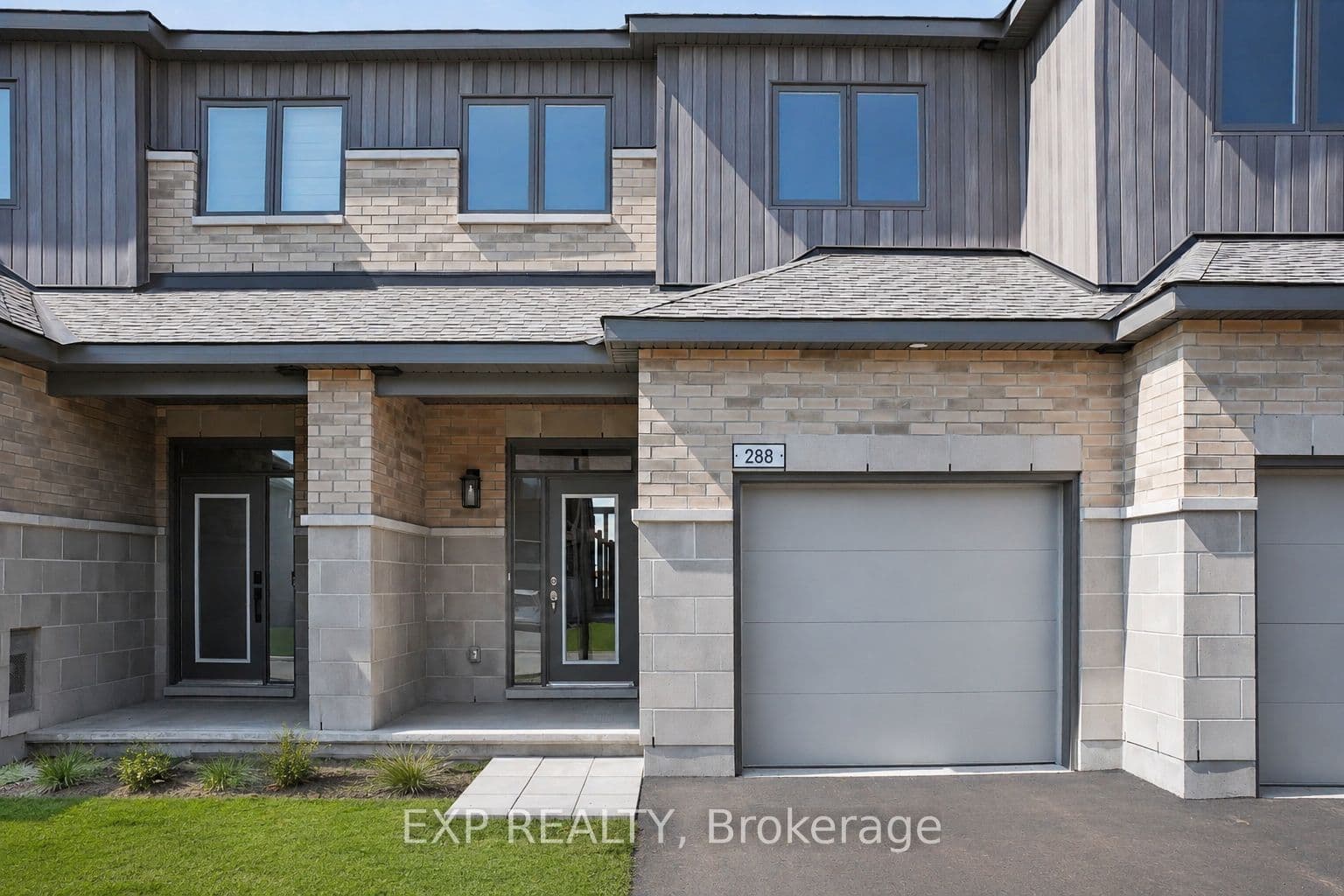288 Labelle Street, Russell, ON K0A 1W0
