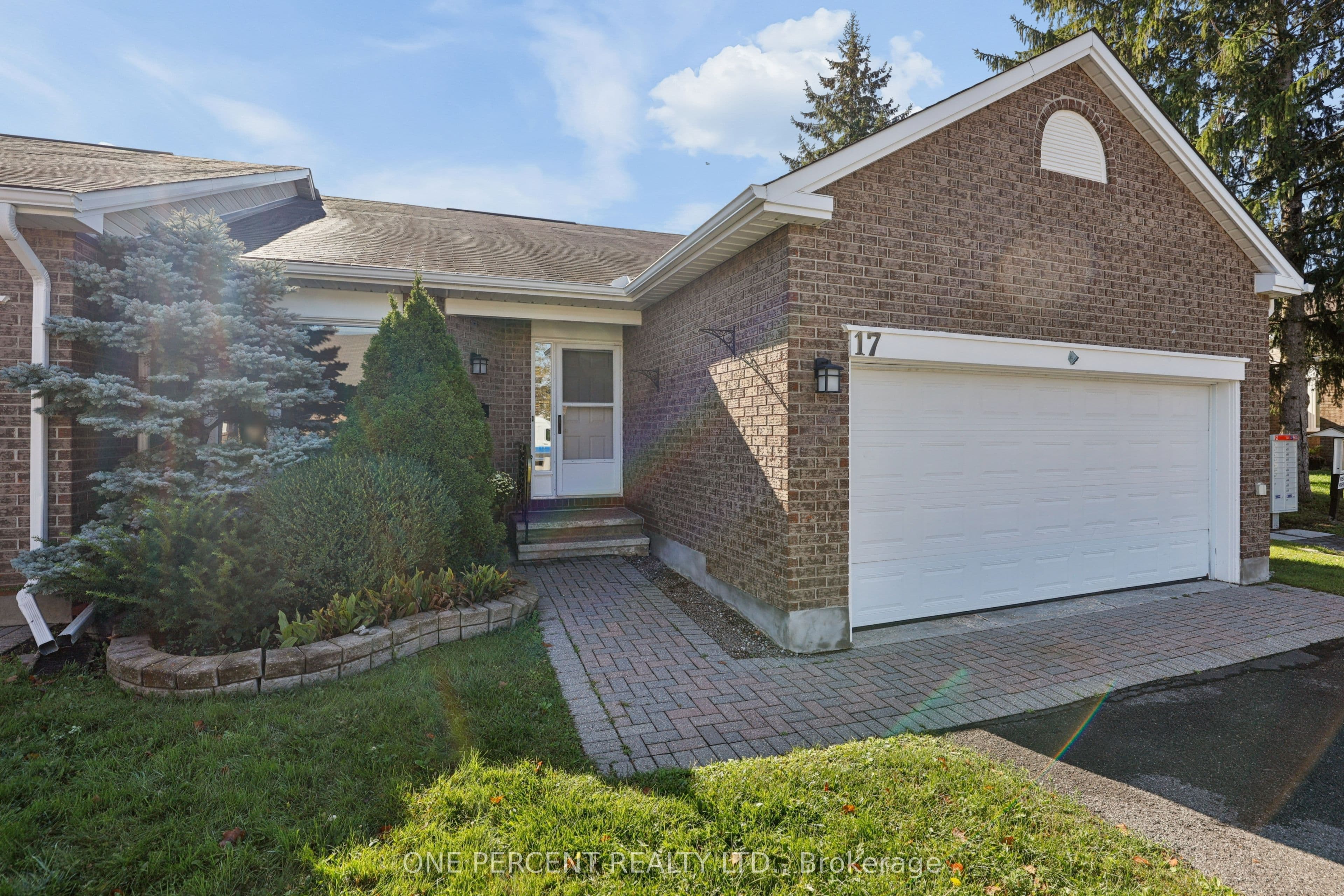 17 Pine Needles Court, Stittsville - Munster - Richmond, ON K2S 1G5