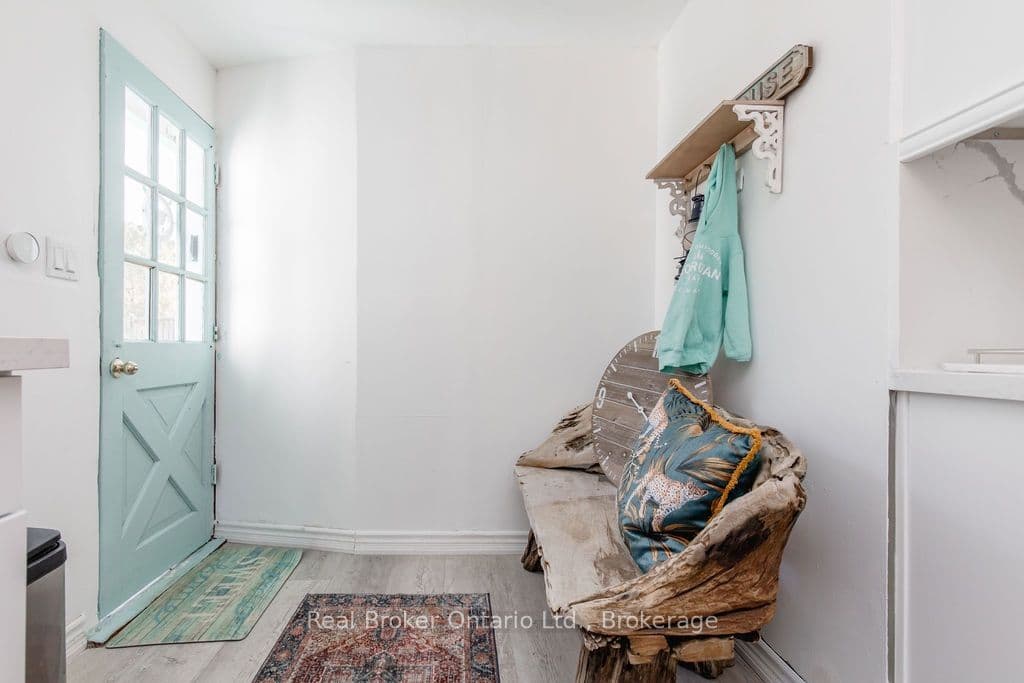 7 Oliver Drive, Tiny, ON L0L 2J0