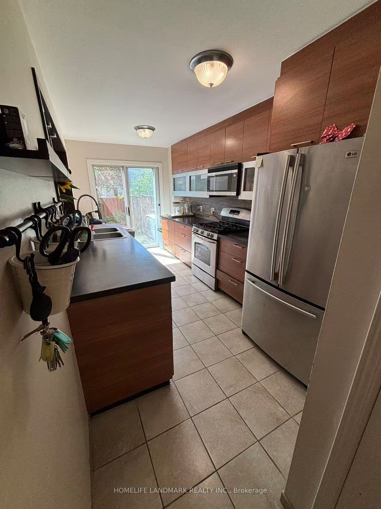 35 Moonlight Lane, Richmond Hill, ON L4C 8K4