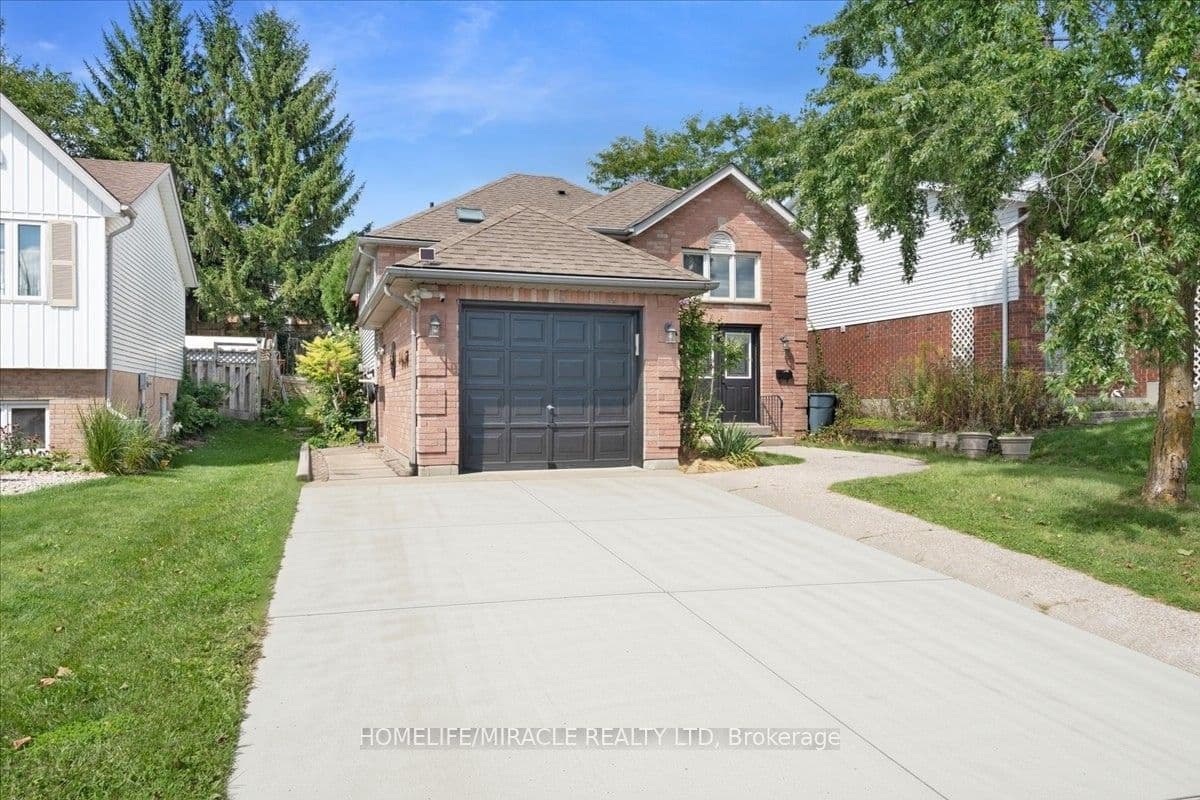 150 Bankside Drive, Kitchener, ON N2N 3E4
