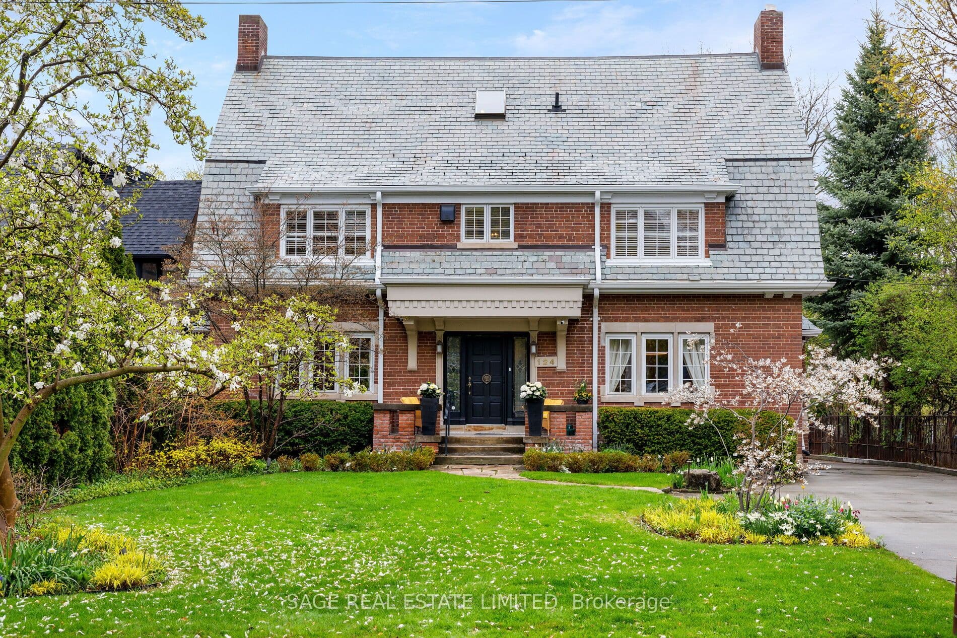 124 Blythwood Road, Toronto, ON M4N 1A4
