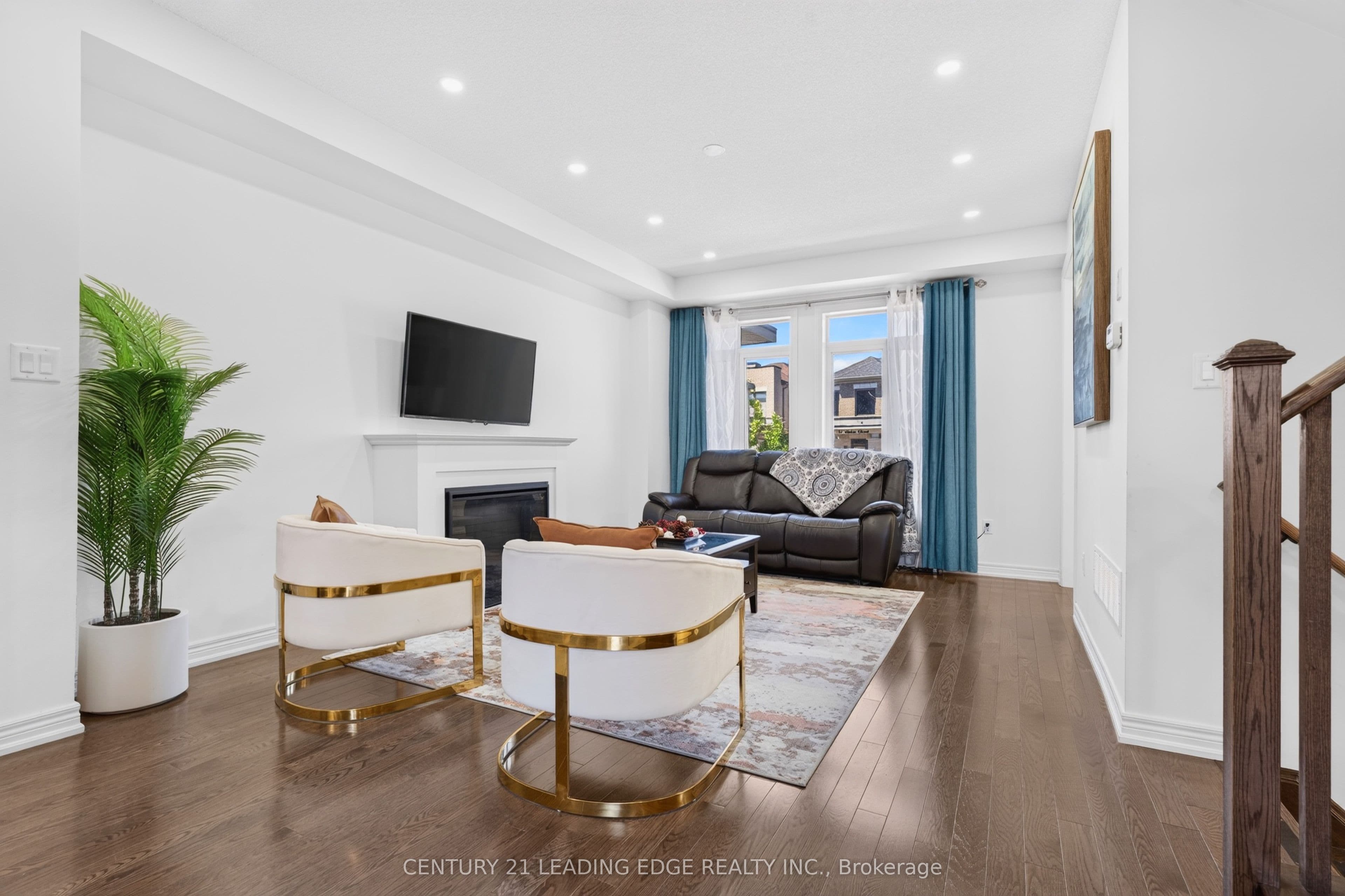26 Hahn Street, Whitby, ON L1P 0H1