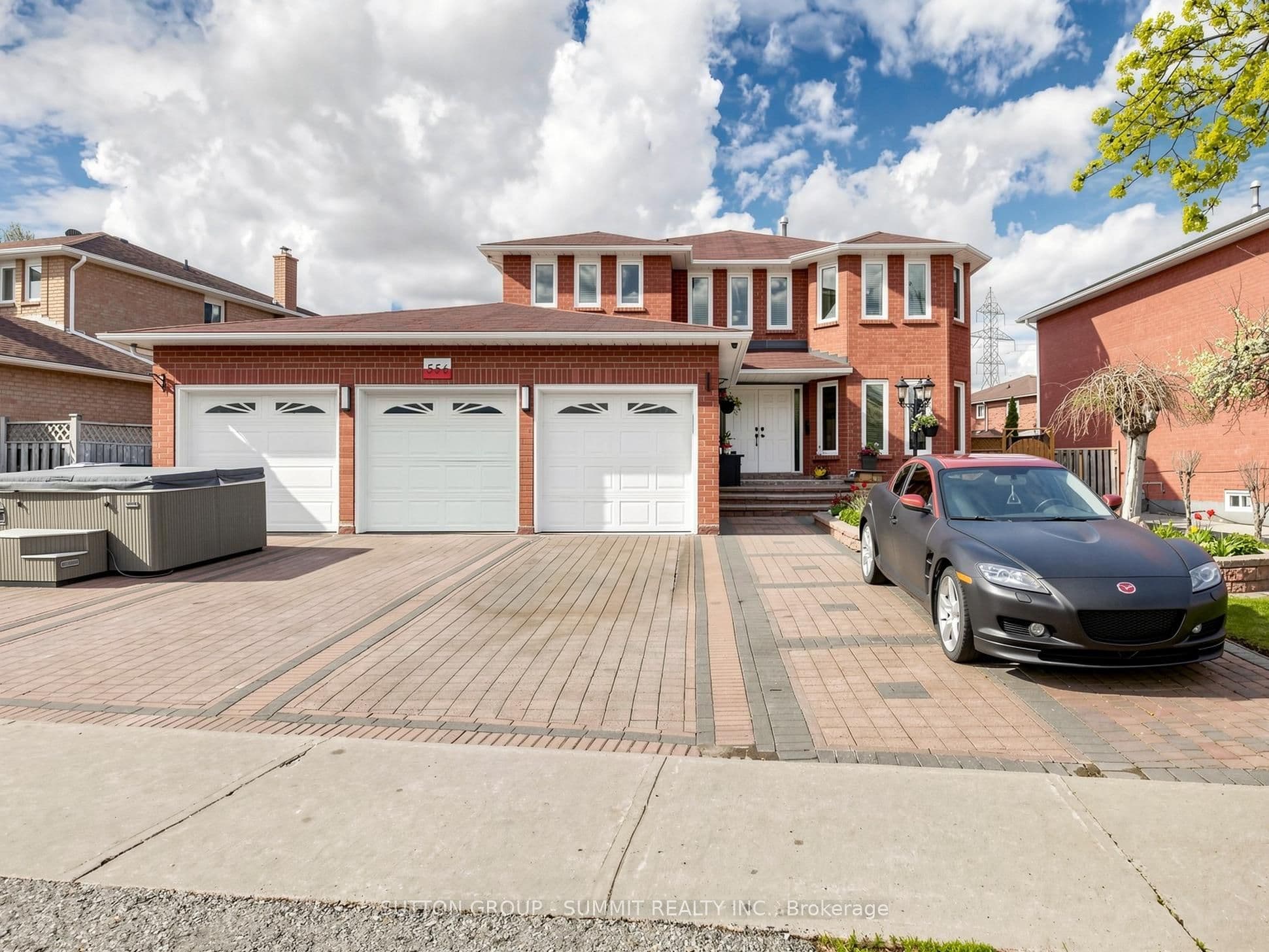 556 RAY LAWSON Boulevard, Brampton, ON L6Y 4H5