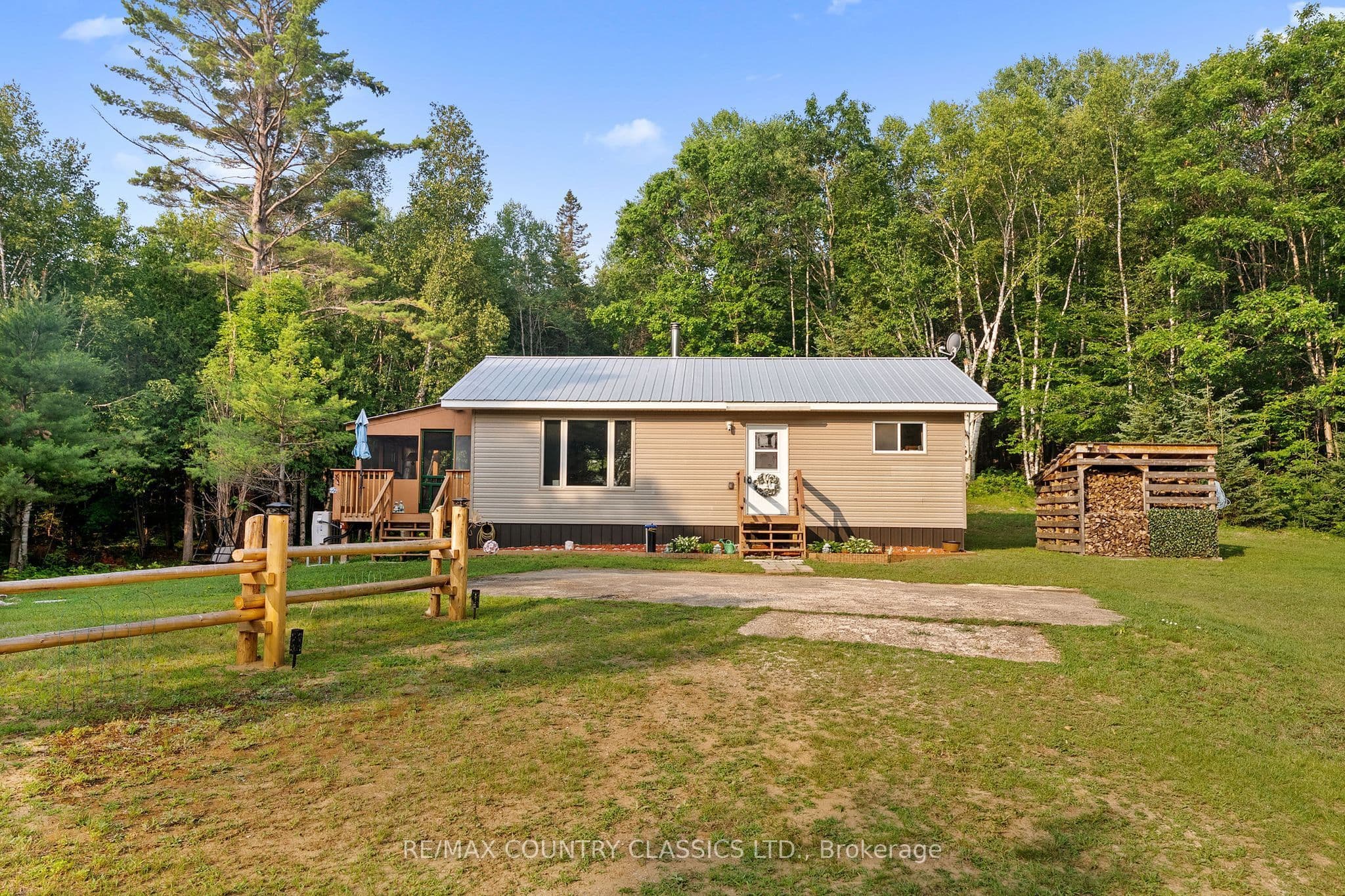 528 Hwy No.28, Addington Highlands, ON K0H 1L0