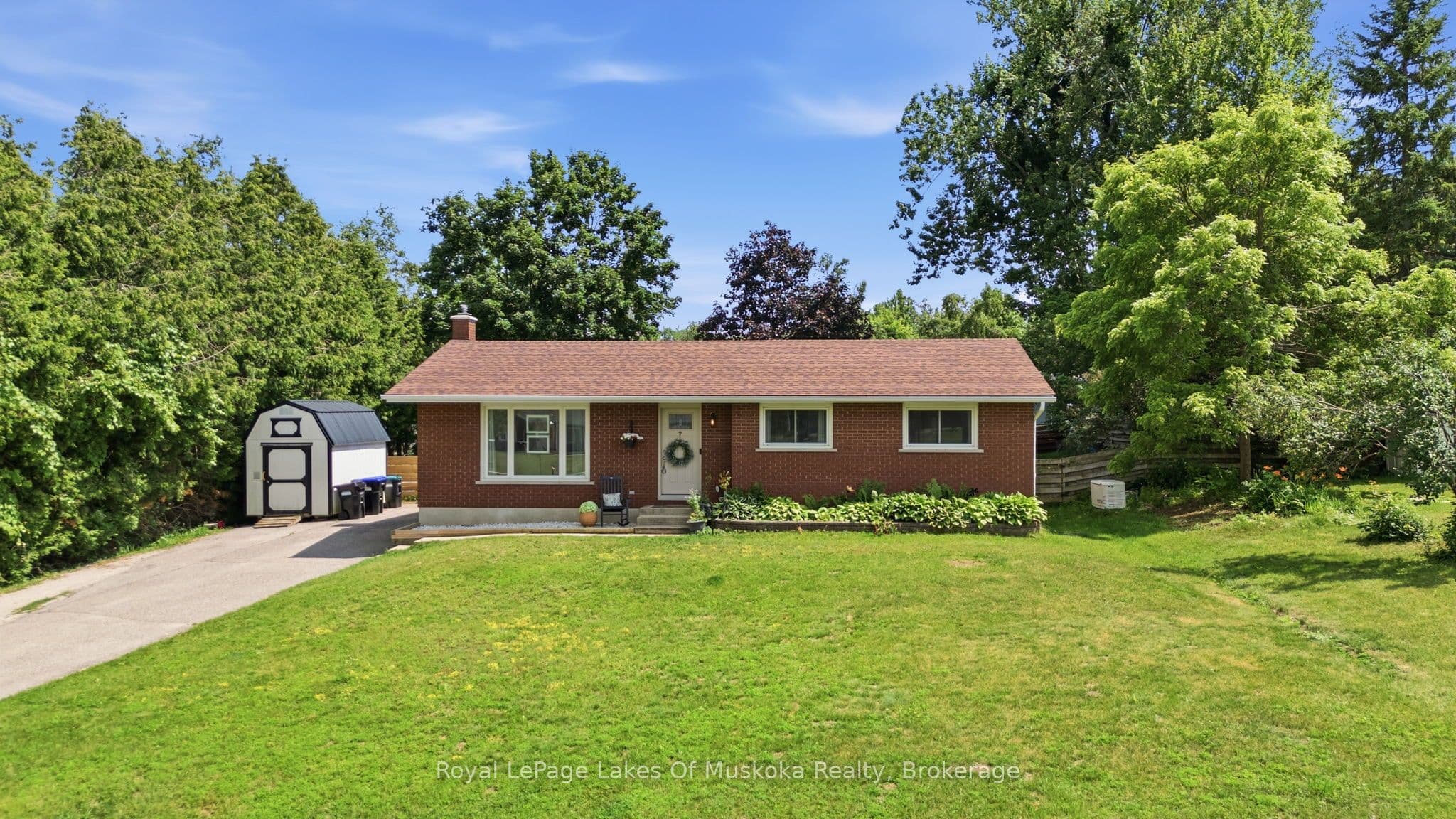 2049 Marchmont Road, Severn, ON L3V 6H2