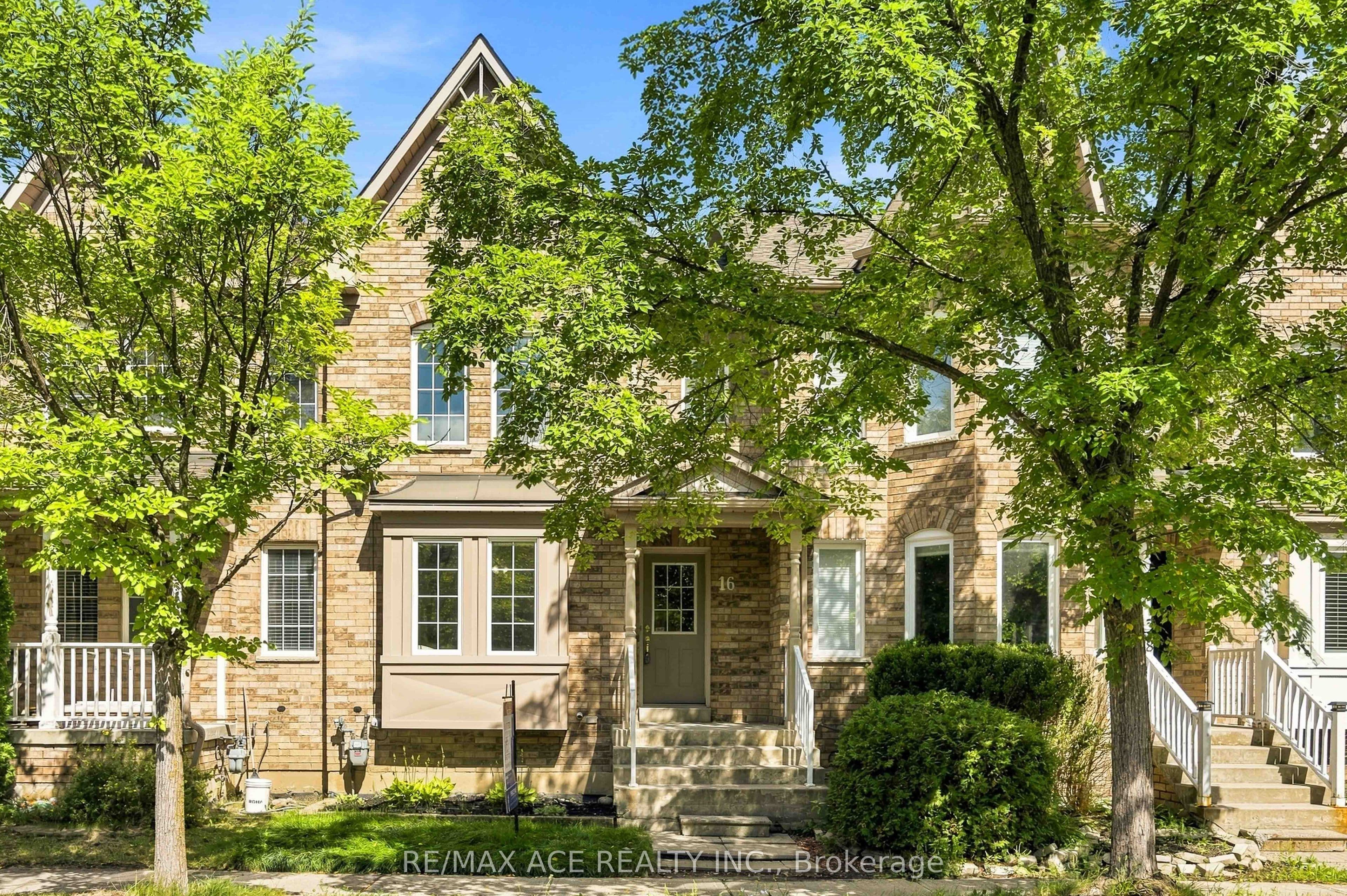 Cornell, Markham