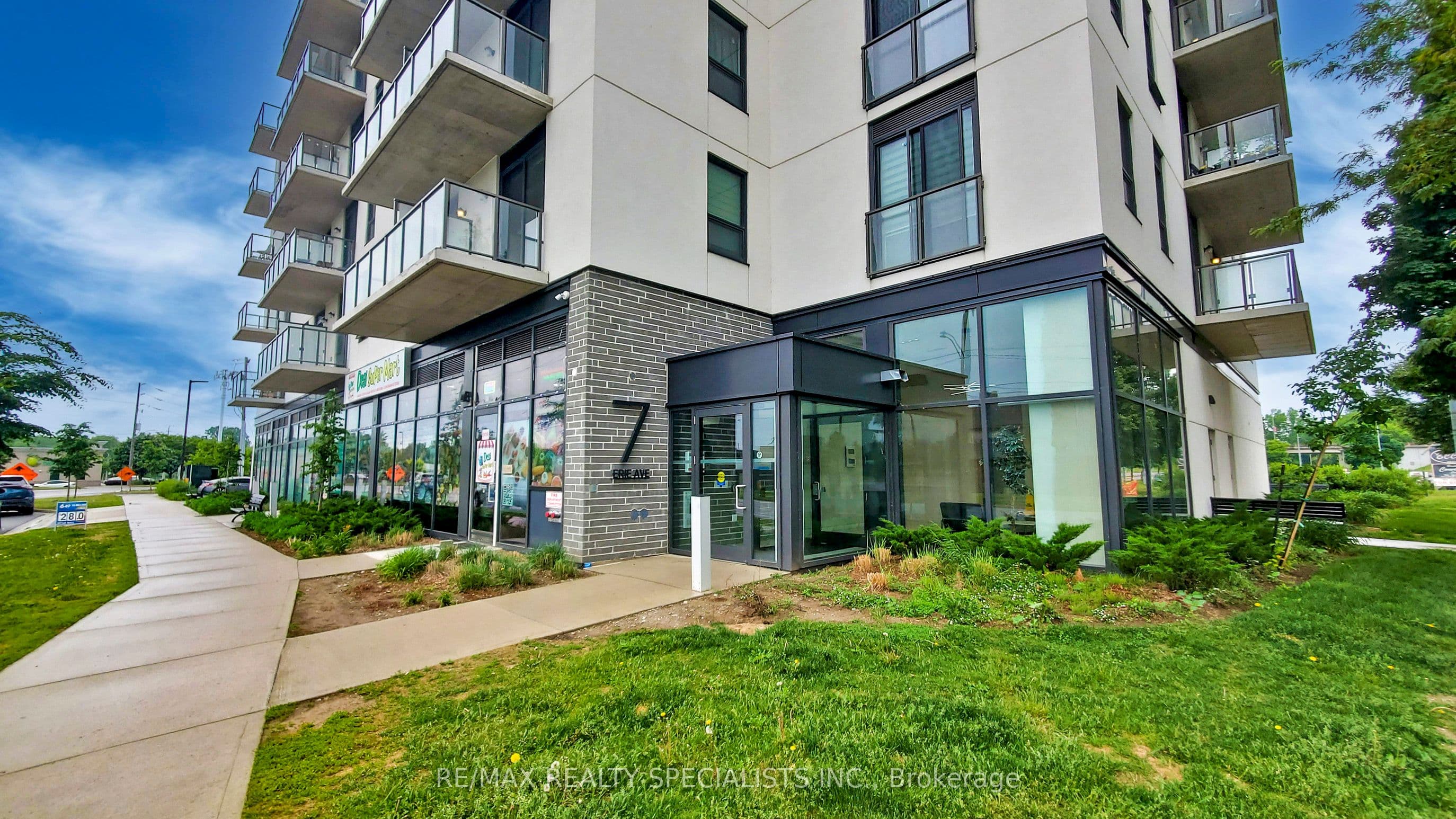 7 ERIE Avenue 809, Brantford, ON N3S 2E7