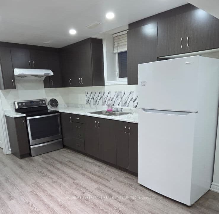 74 Russell Creek Drive Basement, Brampton, ON L6R 3Z3
