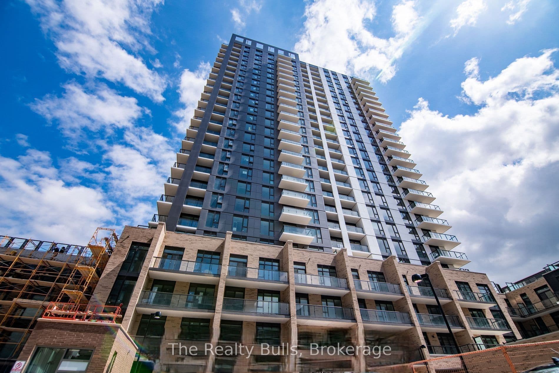 55 Duke Street W 2002, Kitchener, ON N2H 0C9