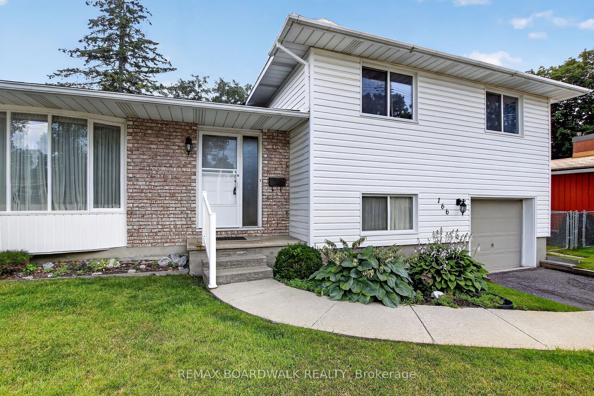 166 Dan Street, Arnprior, ON K7S 1V4