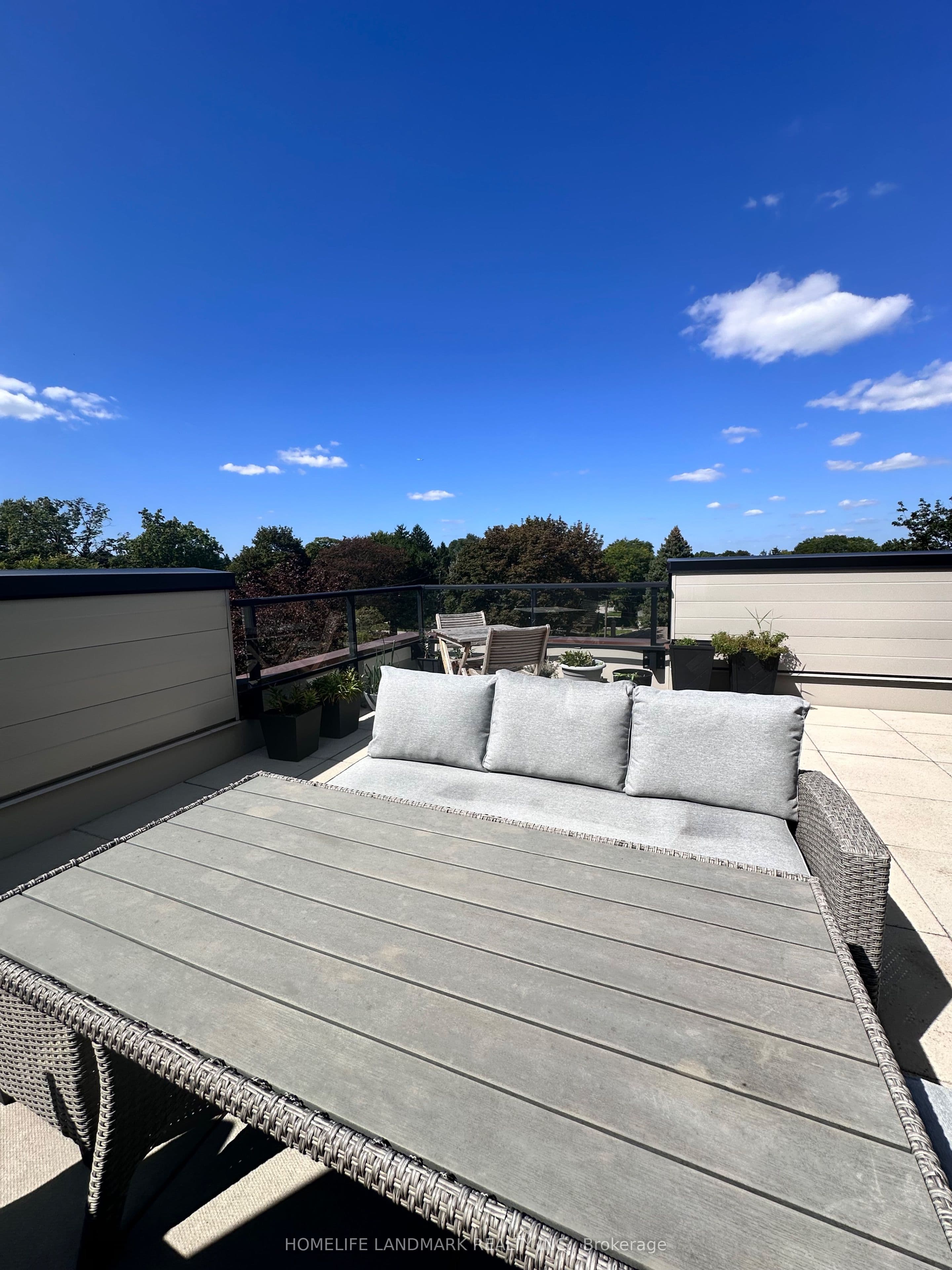 780 Sheppard Avenue E TH03, Toronto, ON M2K 0E8