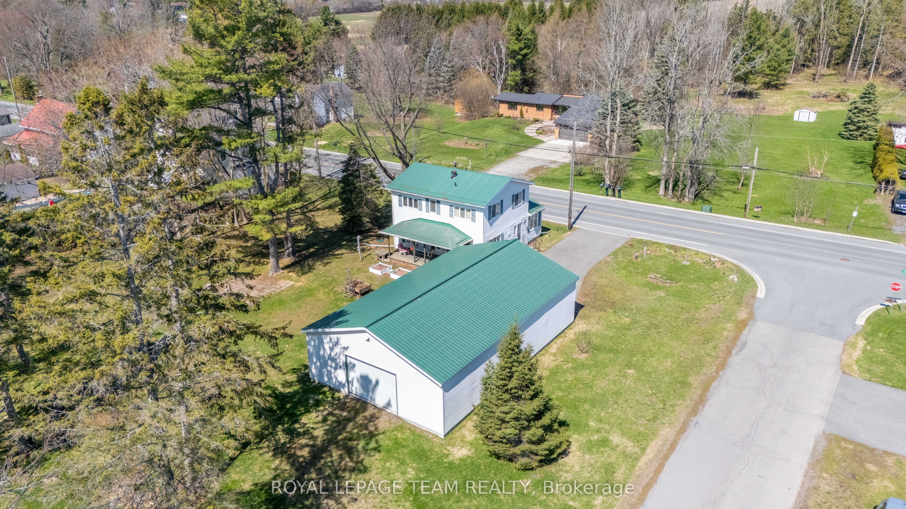12106 Lakeshore Drive, South Dundas, ON K0C 1X0