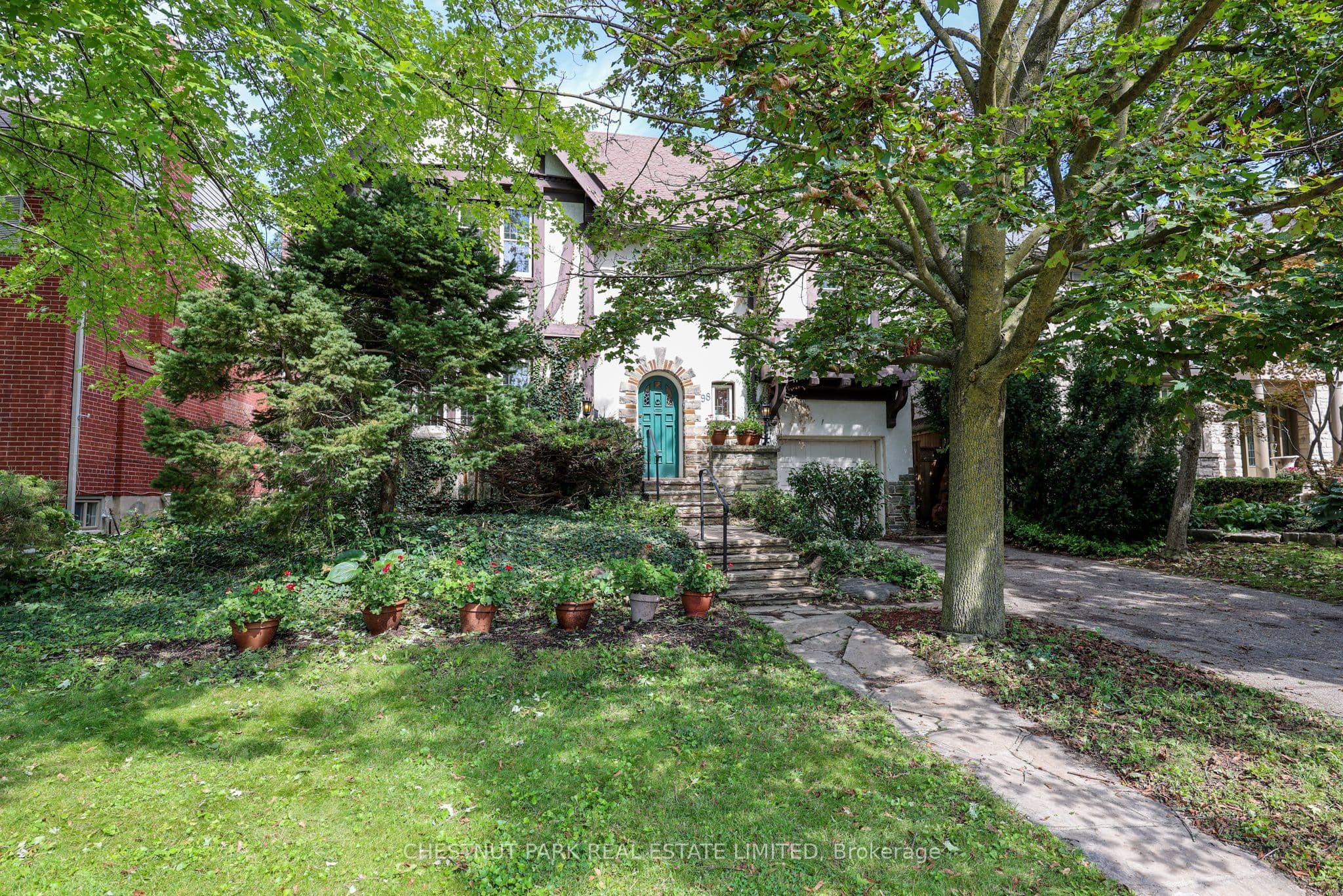 98 St. Leonards Avenue, Toronto, ON M4N 1K5